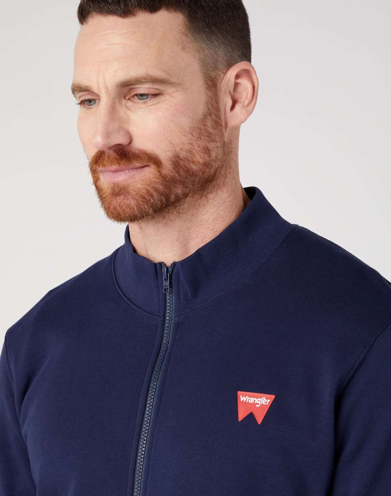 Funnel Neck Zip in Real Navy Vestes de sweat Wrangler   