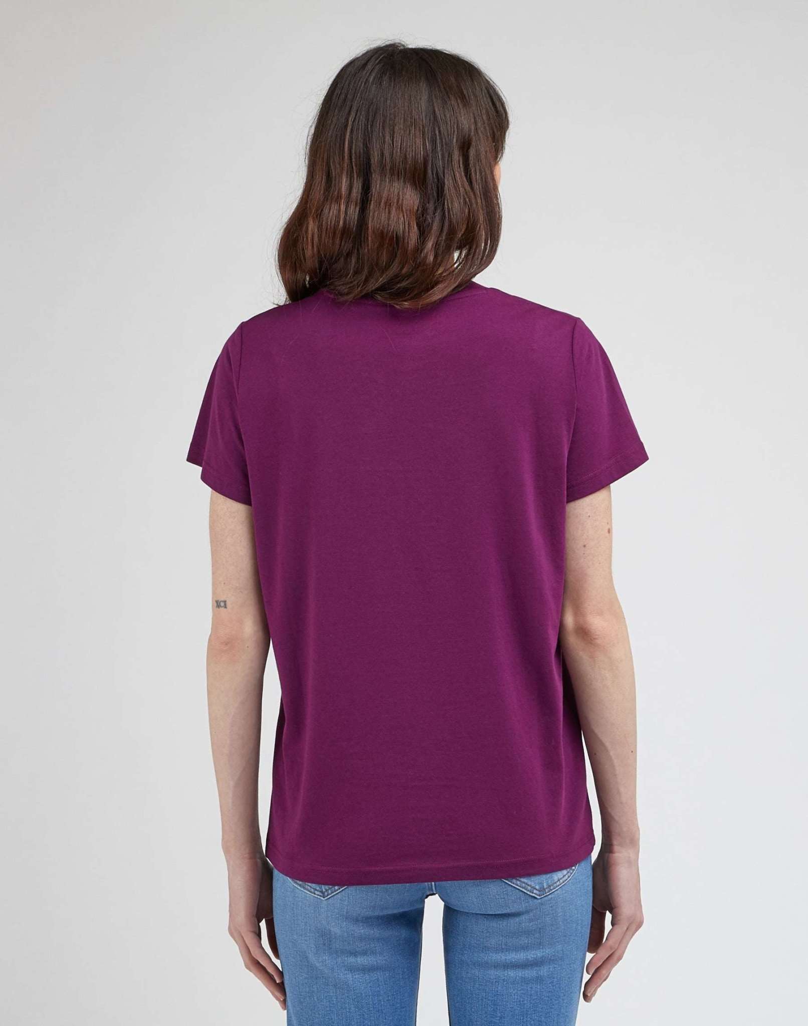 Small Logo Tee in Foxy Violet T-shirts Lee   