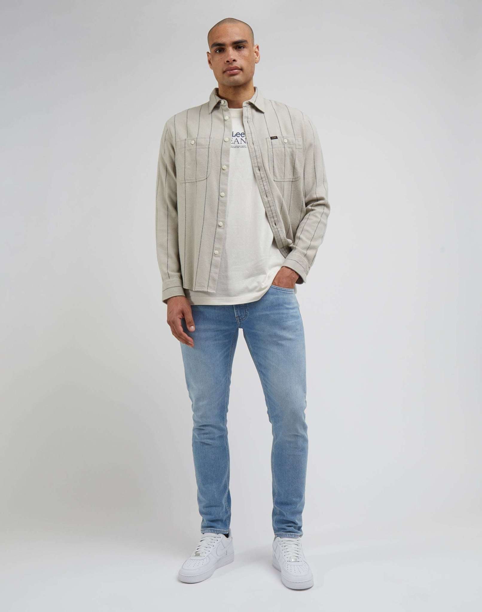 Worker Shirt 2.0 in Stone Chemises Lee   