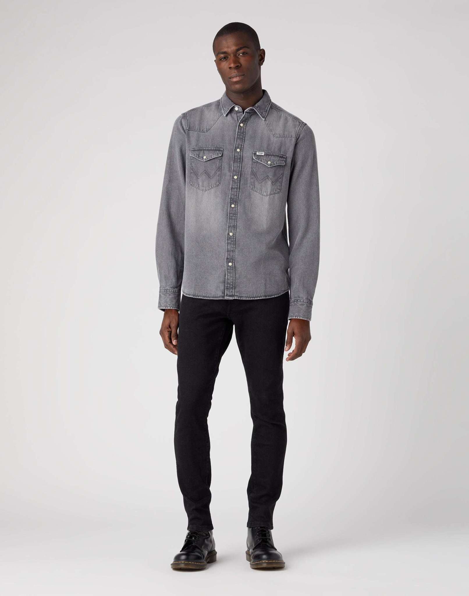 LS Western Shirt in Black Authentic Chemises Wrangler   