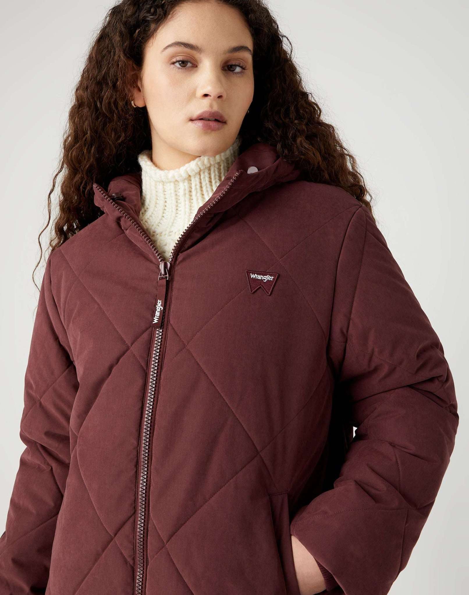 Long Quilted Jacket in Dahlia Vestes Wrangler   