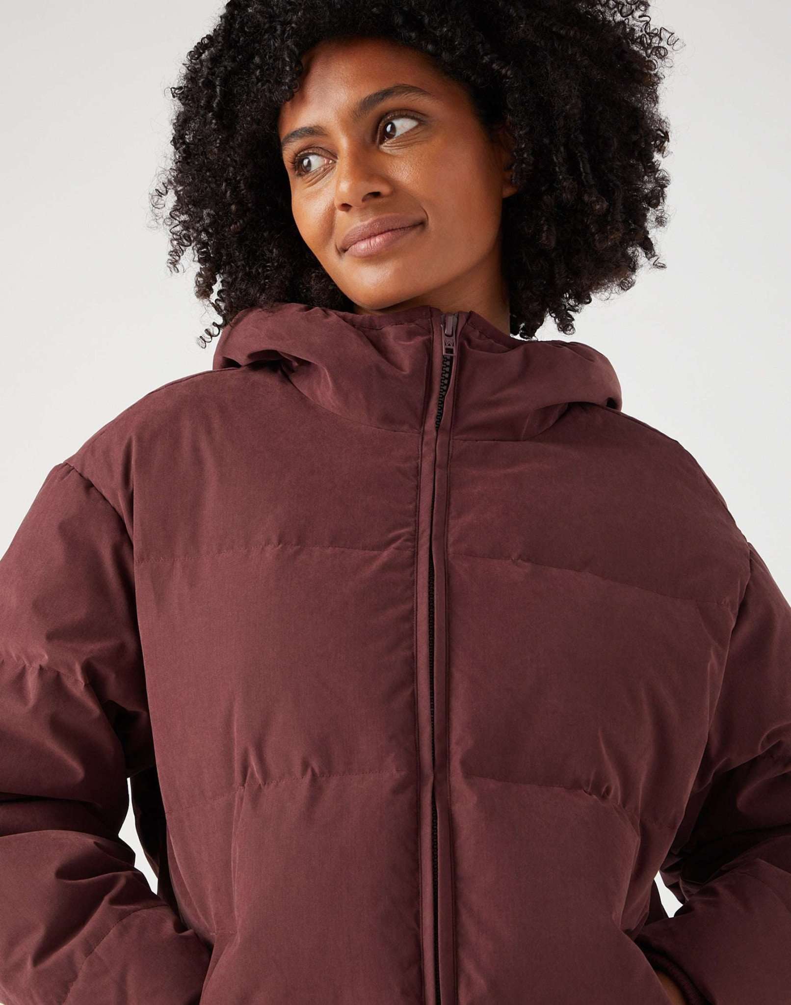 Embossed Puffer in Dahlia Vestes Wrangler   