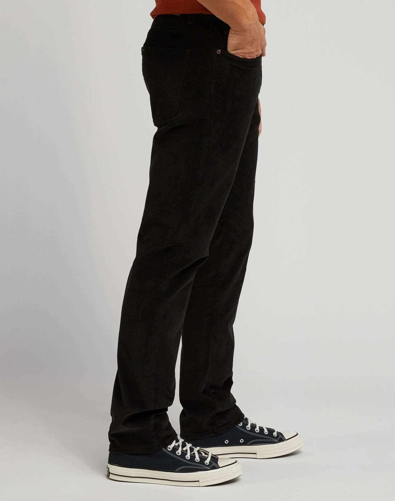 Pantalon droit MVP en noir Lee   