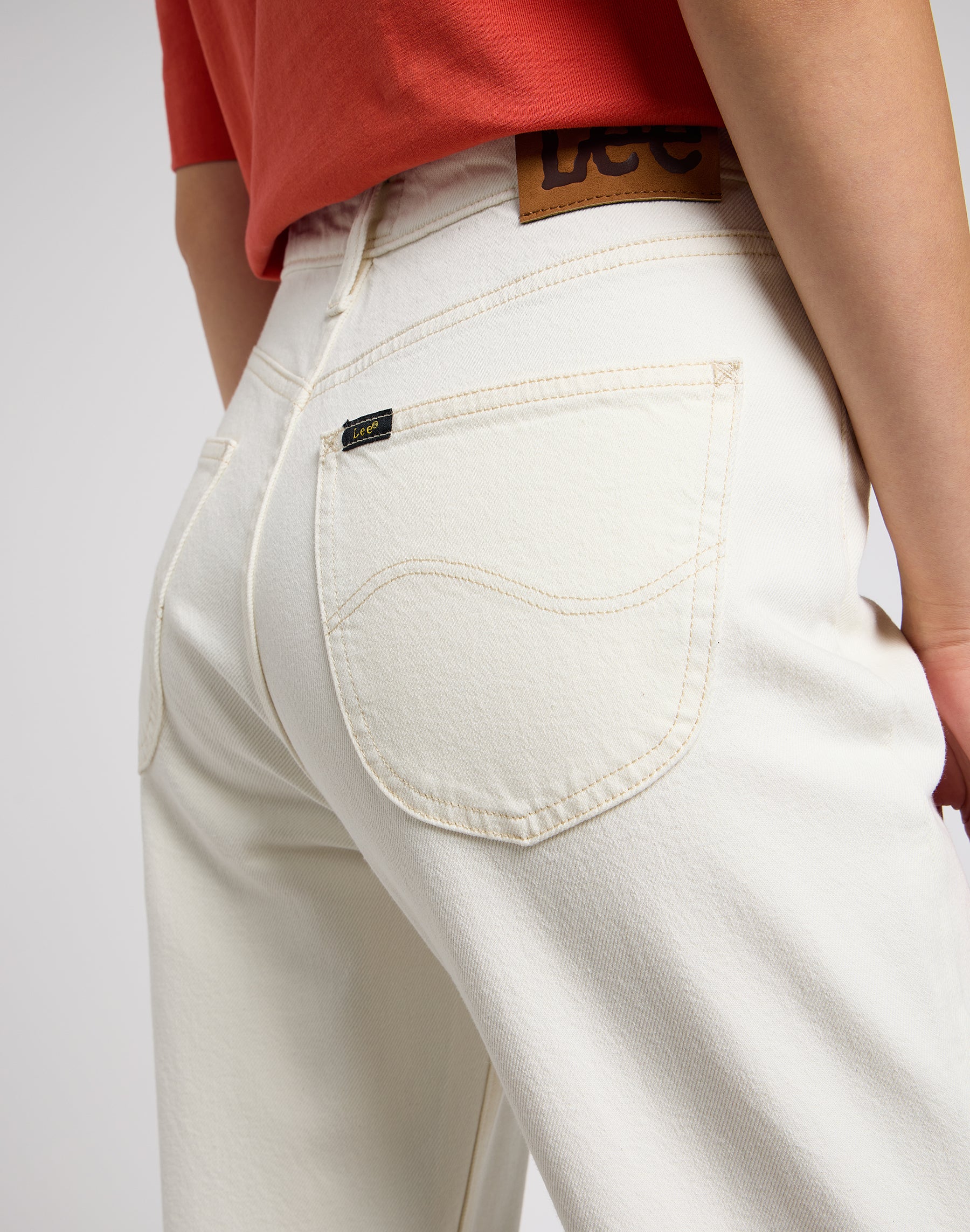 Carol en pantalon Concrete White Lee   