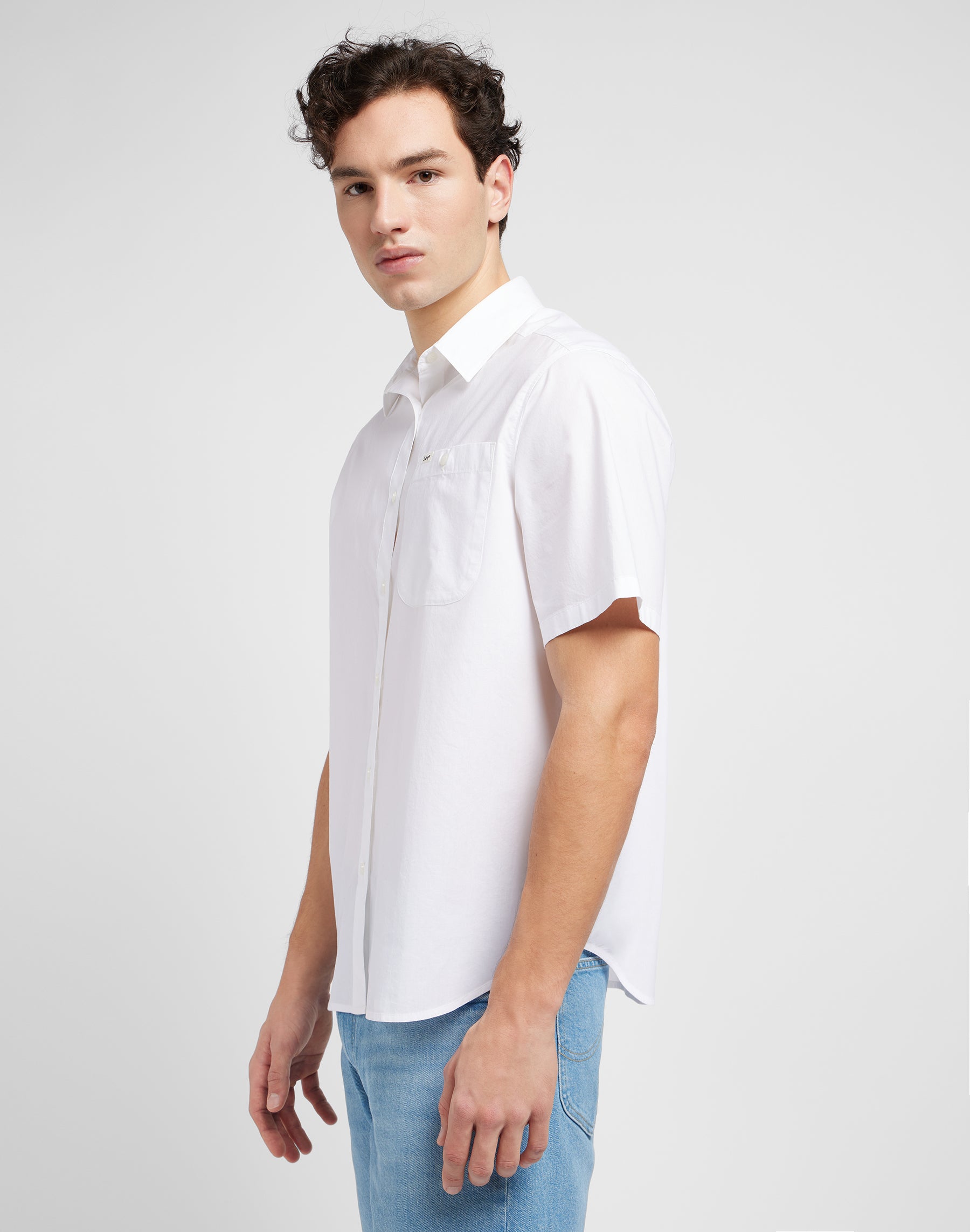 Patch Shirt in Bright White Chemises Lee   