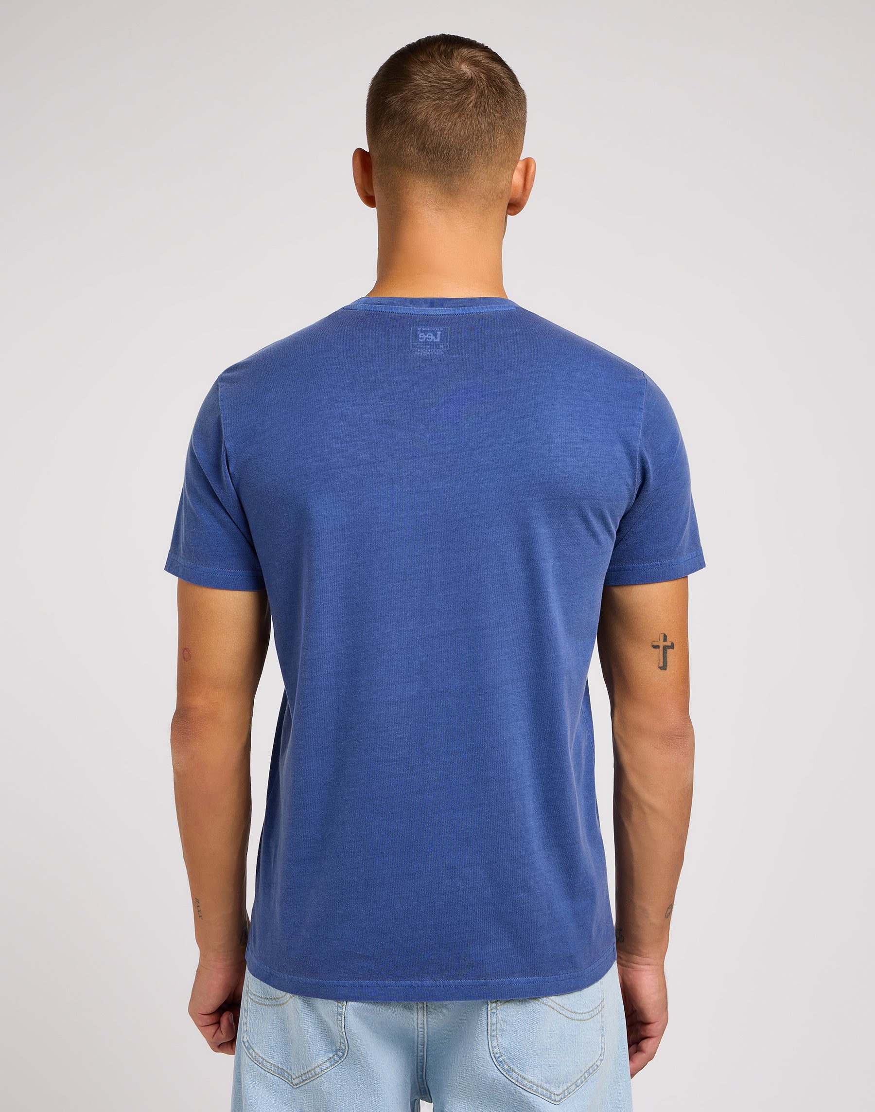 Medium Wobbly Lee Tee in Surf Blue T-shirts Lee   