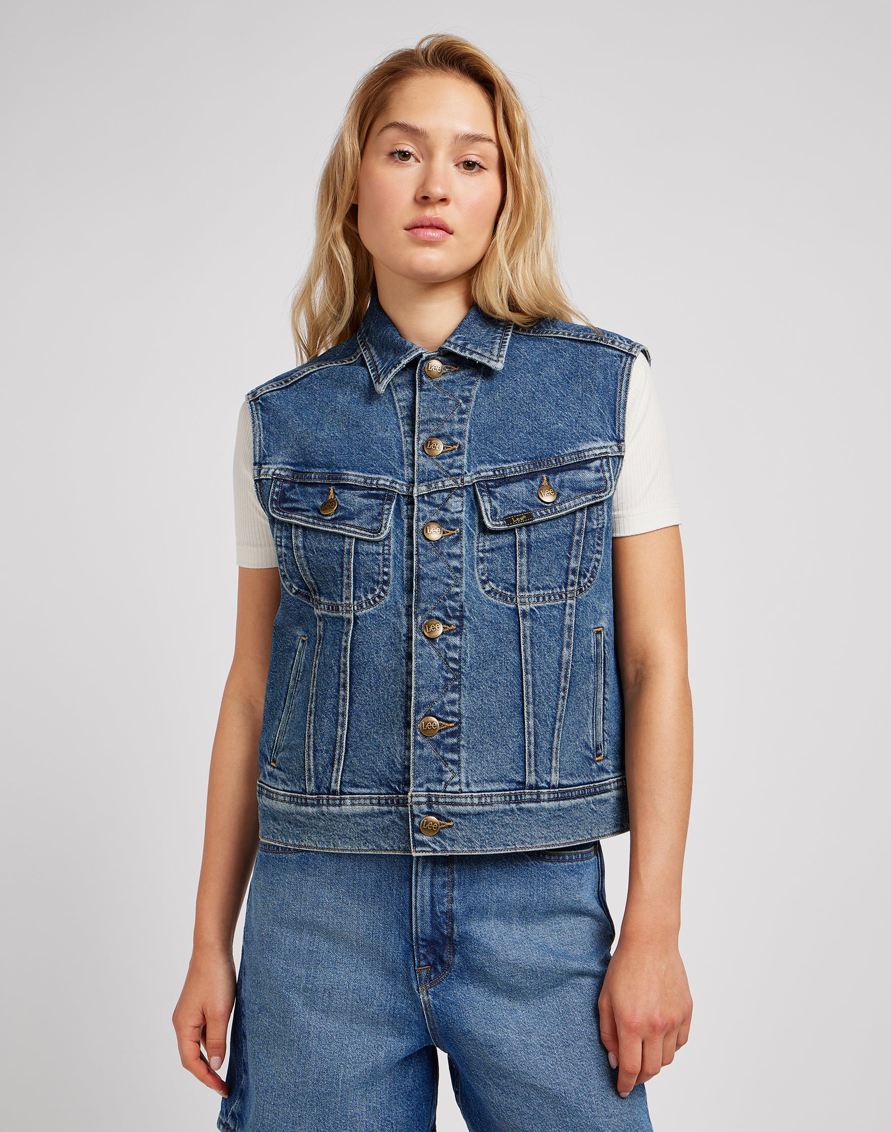 Sleeveless Rider Jacket in Classic Indigo Vestes Lee   