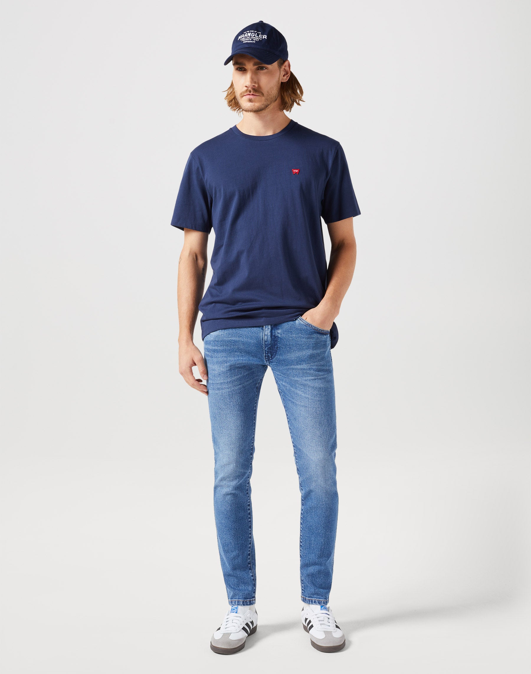 Sign Off Tee in Navy T-shirts Wrangler   