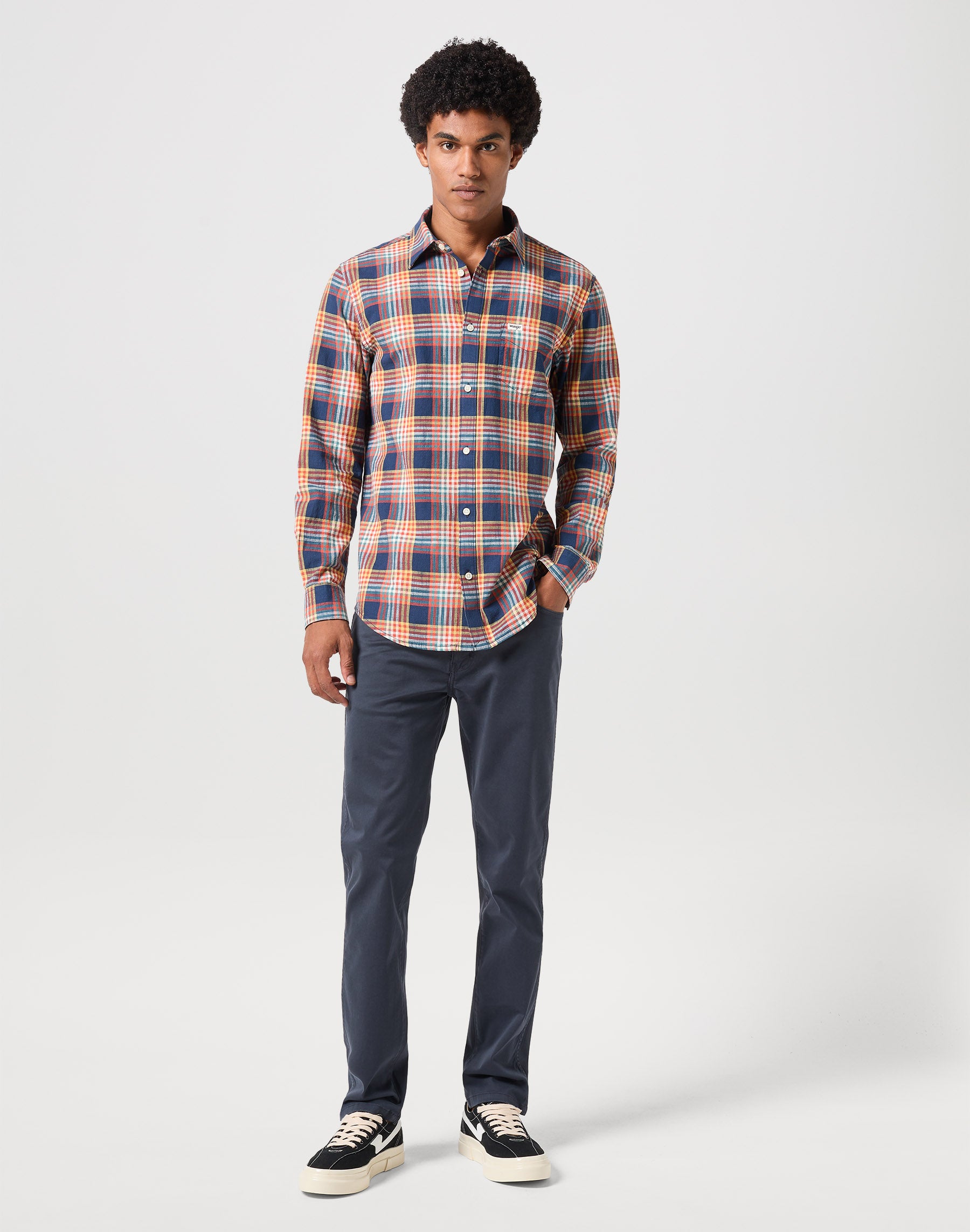 Manches longues One Pocket Shirt in Navy Chemises Wrangler   