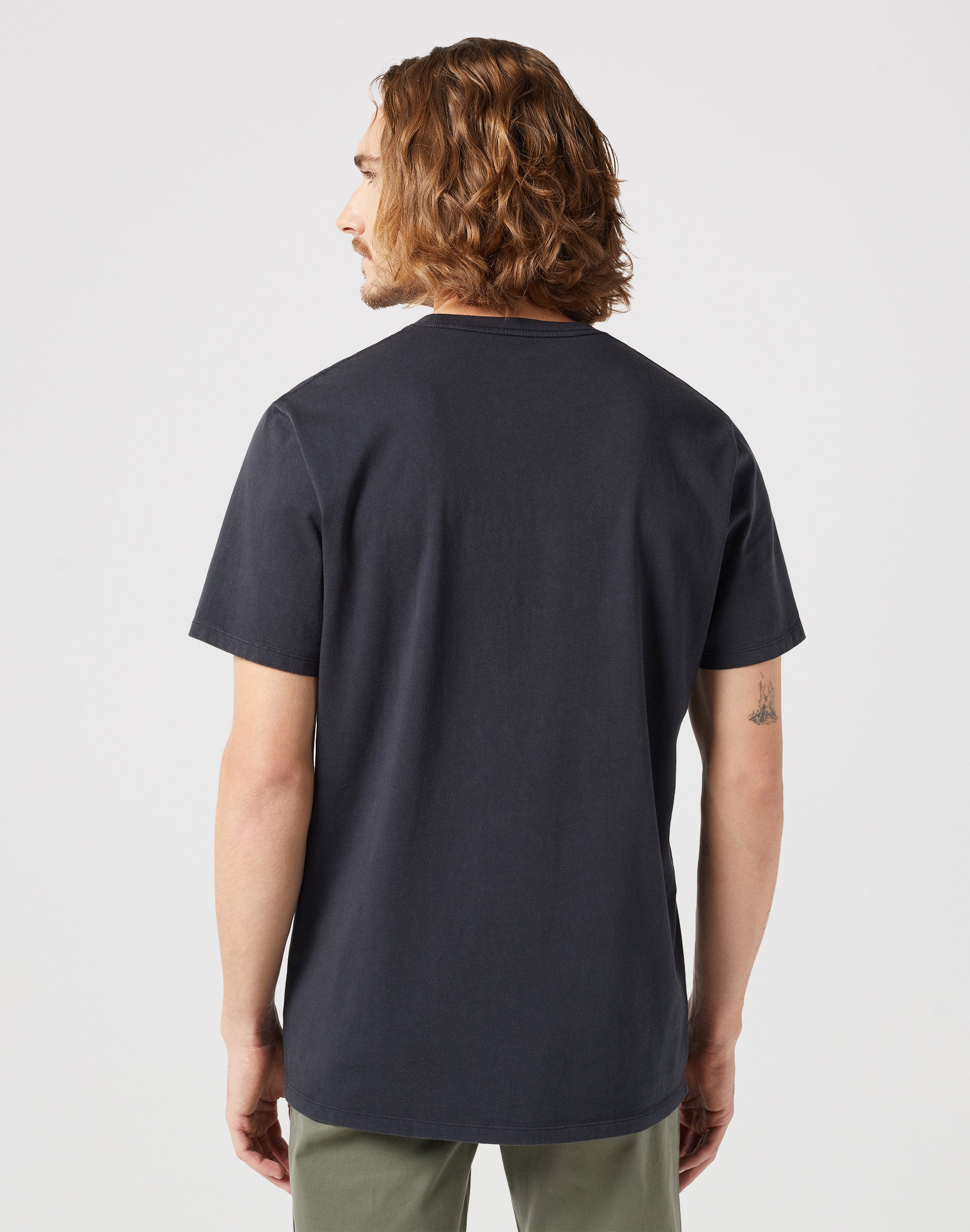 Americana Tee in Faded Black T-shirts Wrangler   