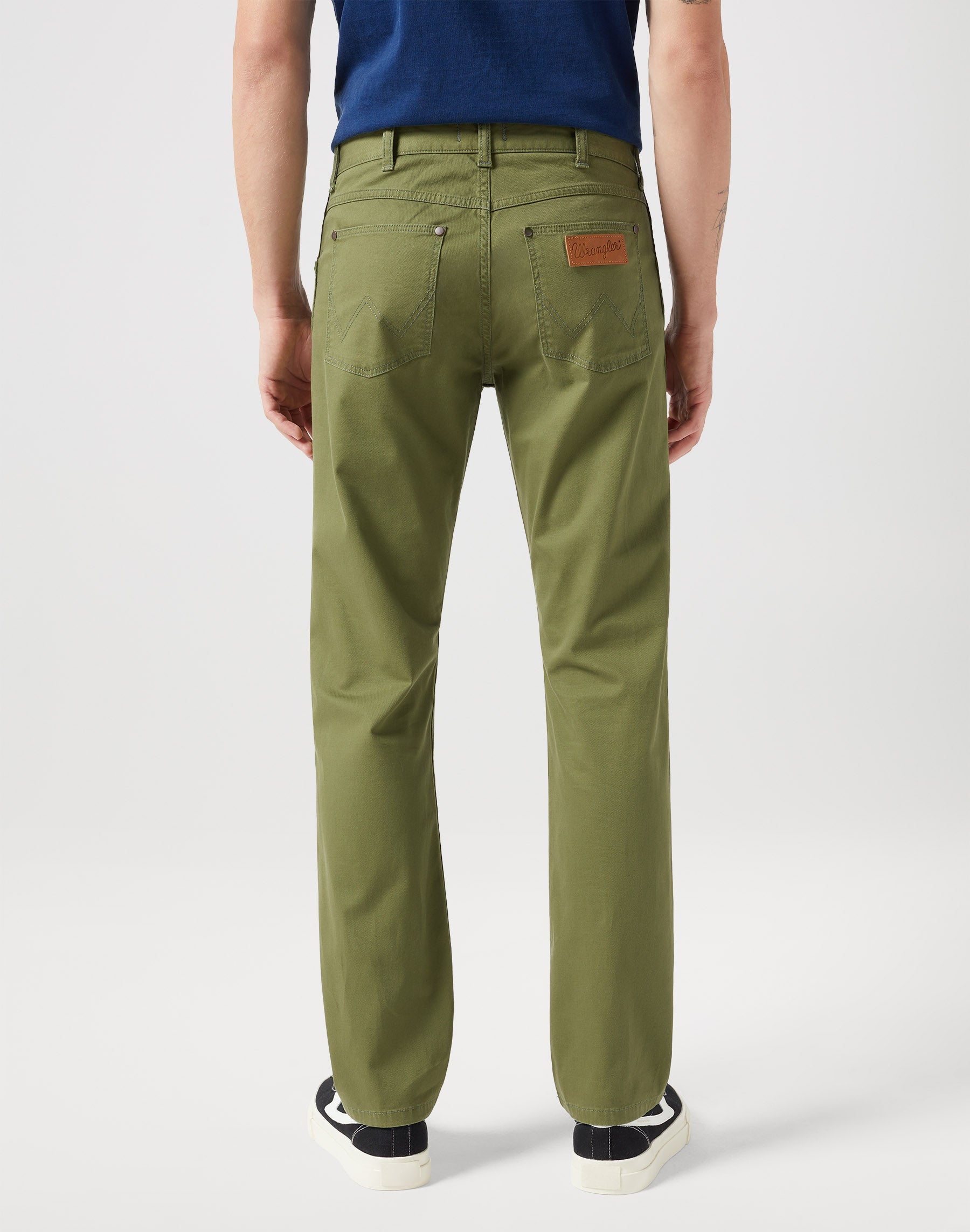 Greensboro Low Stretch in Olive Pantalon Wrangler   