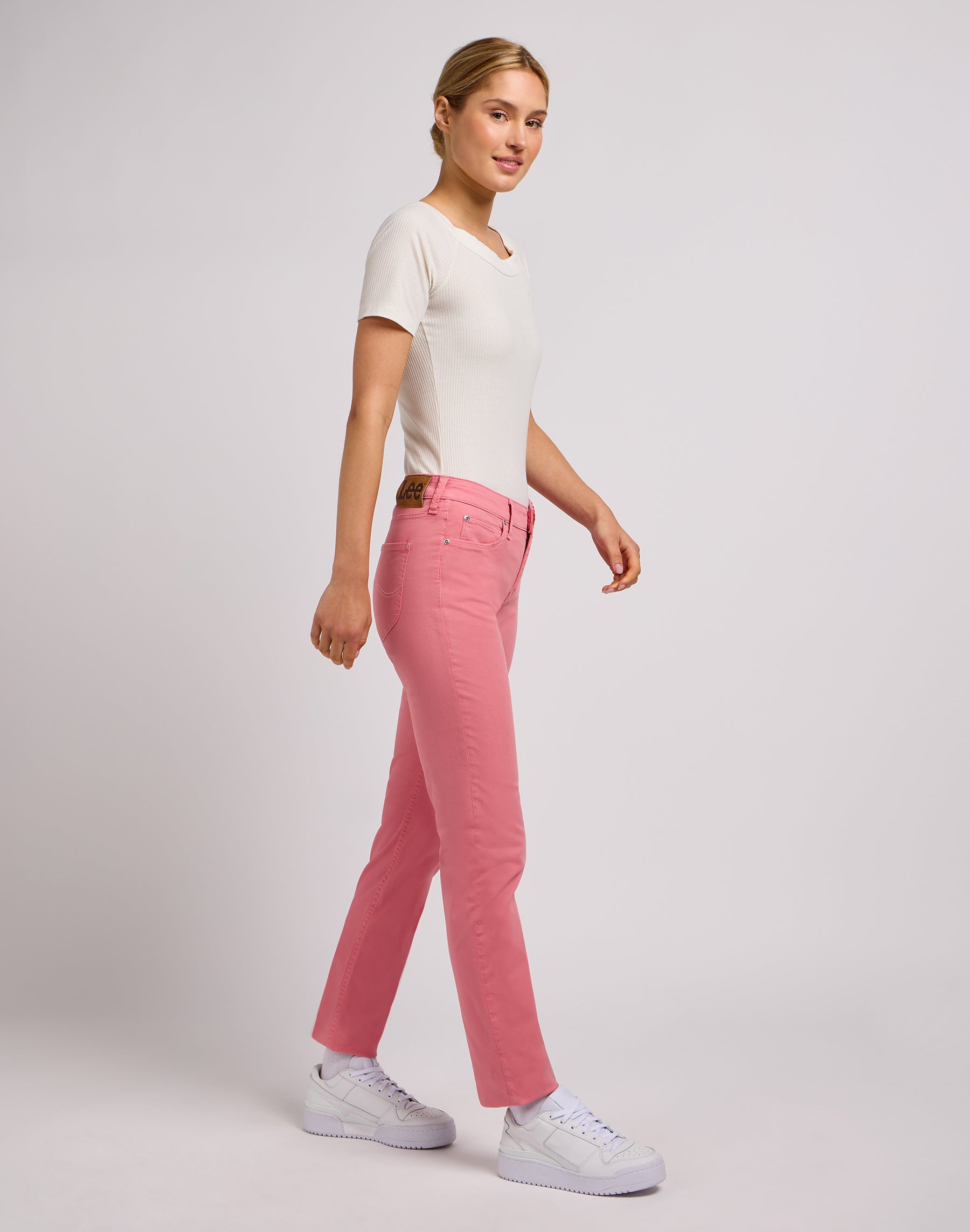 Marion Straight en pantalon Cassie Pink Lee   