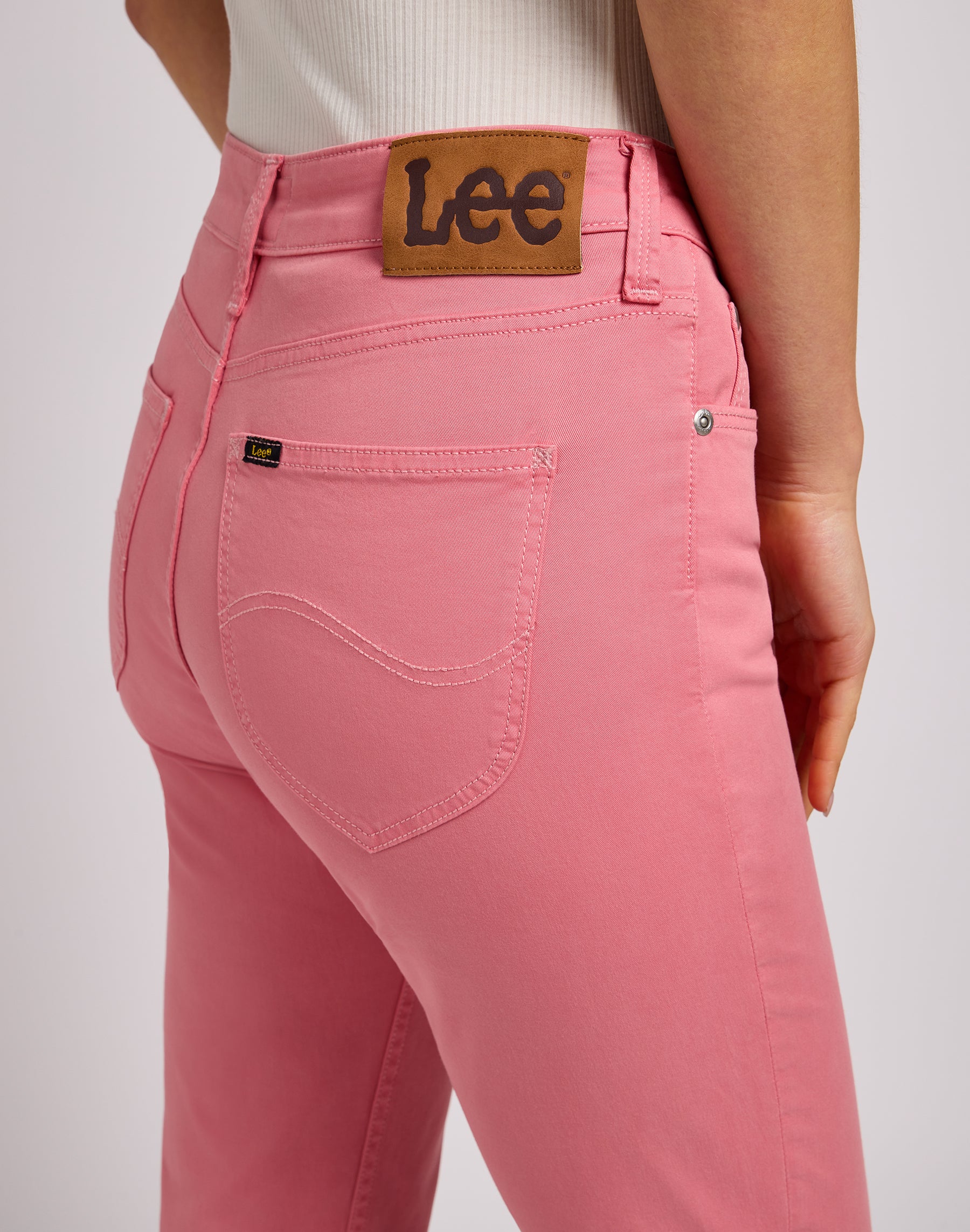 Marion Straight en pantalon Cassie Pink Lee   