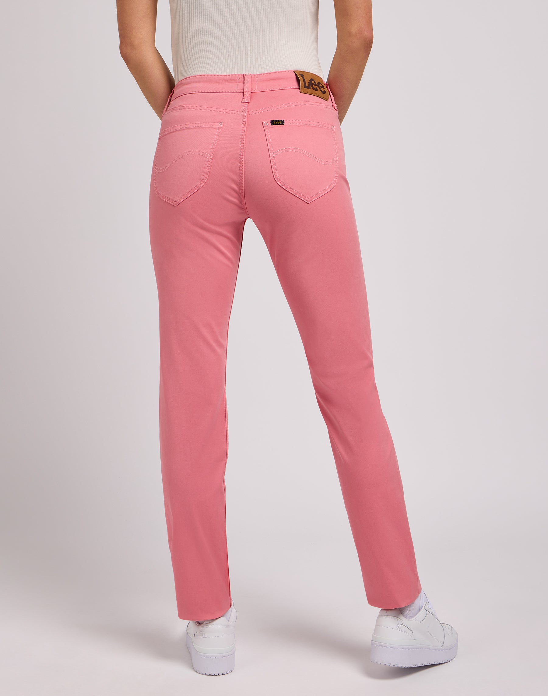 Marion Straight en pantalon Cassie Pink Lee   