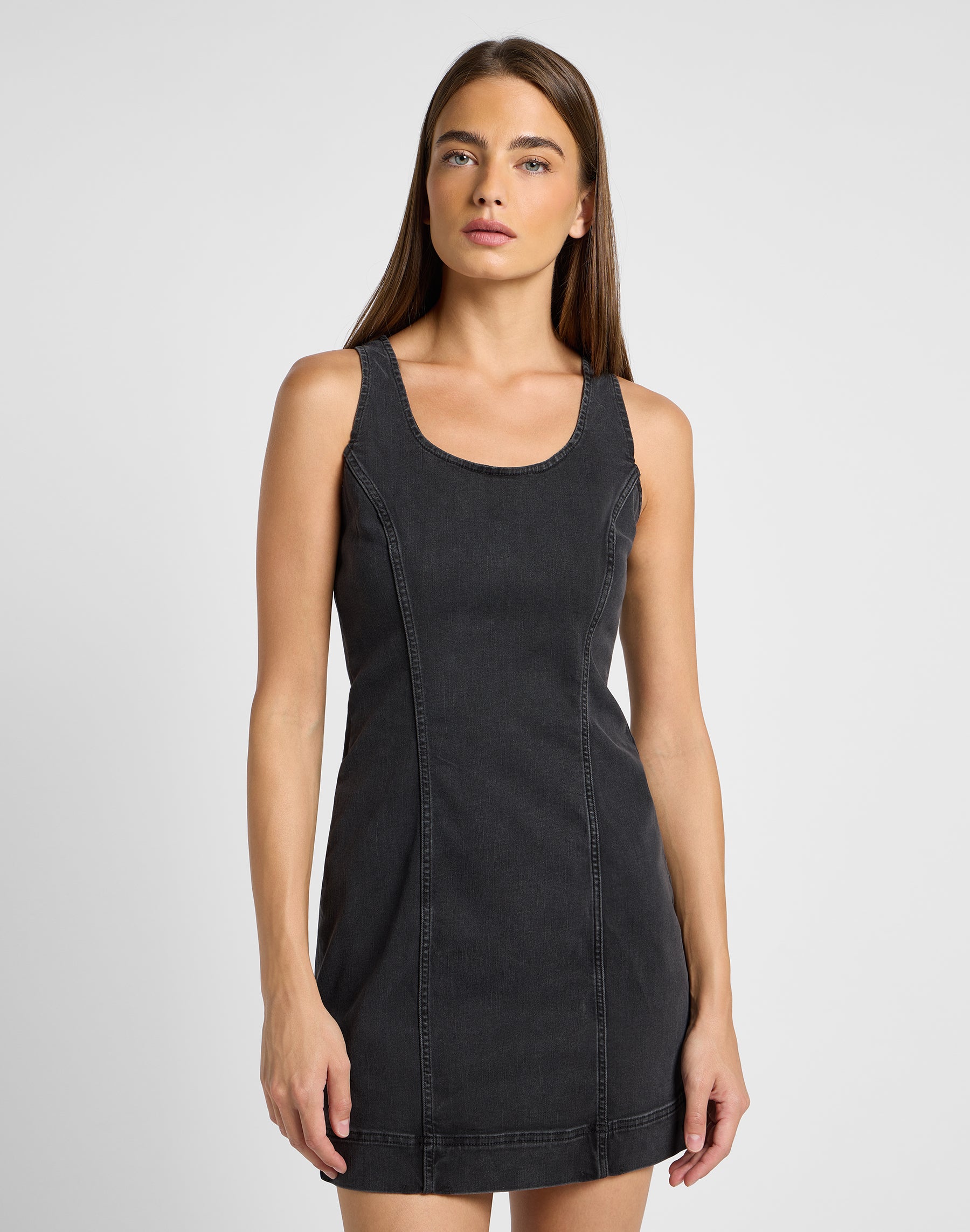 Robe Foreverfit en noir Avery Robes Lee   