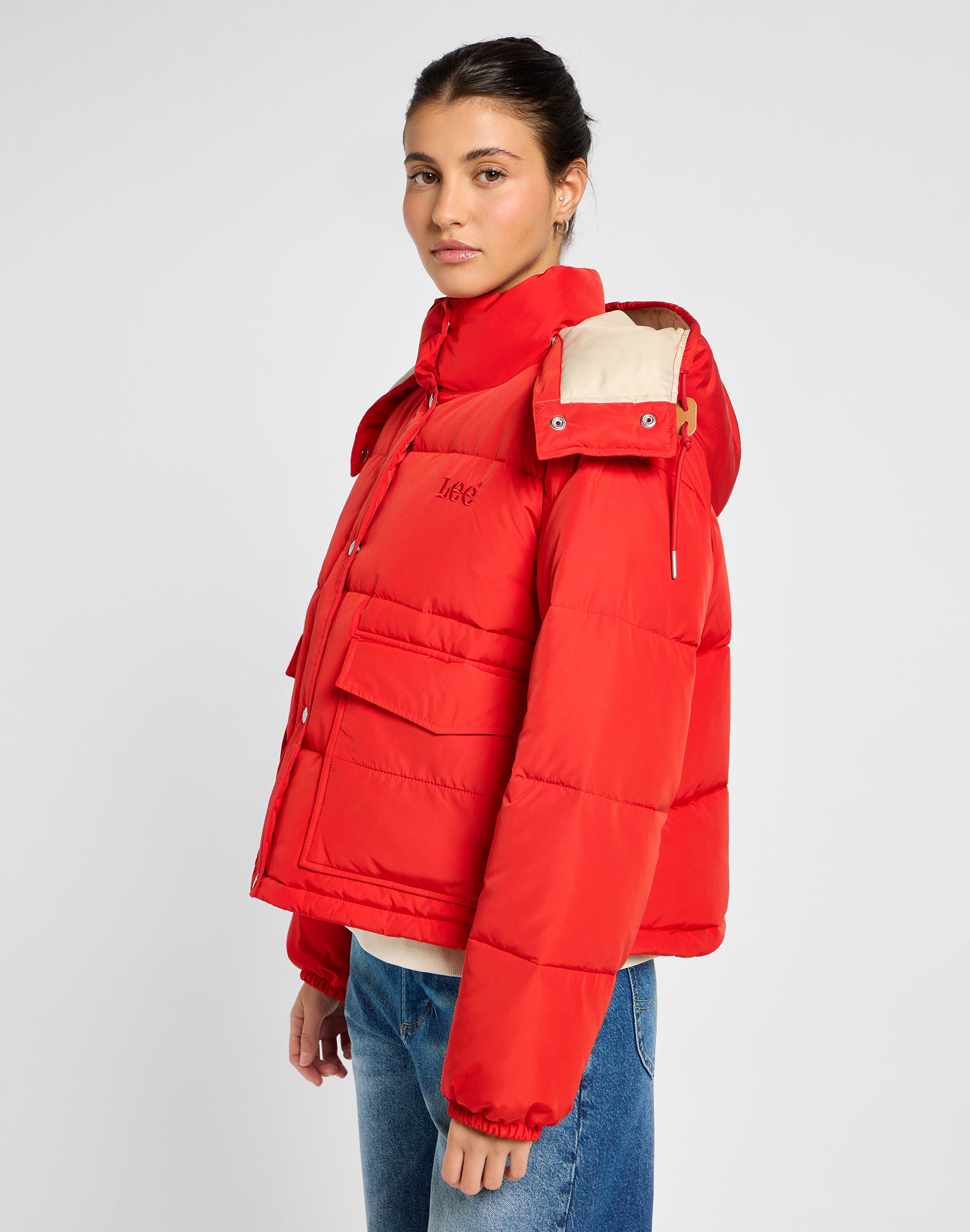 Vestes à capuche Short Puffer in True Red Lee   