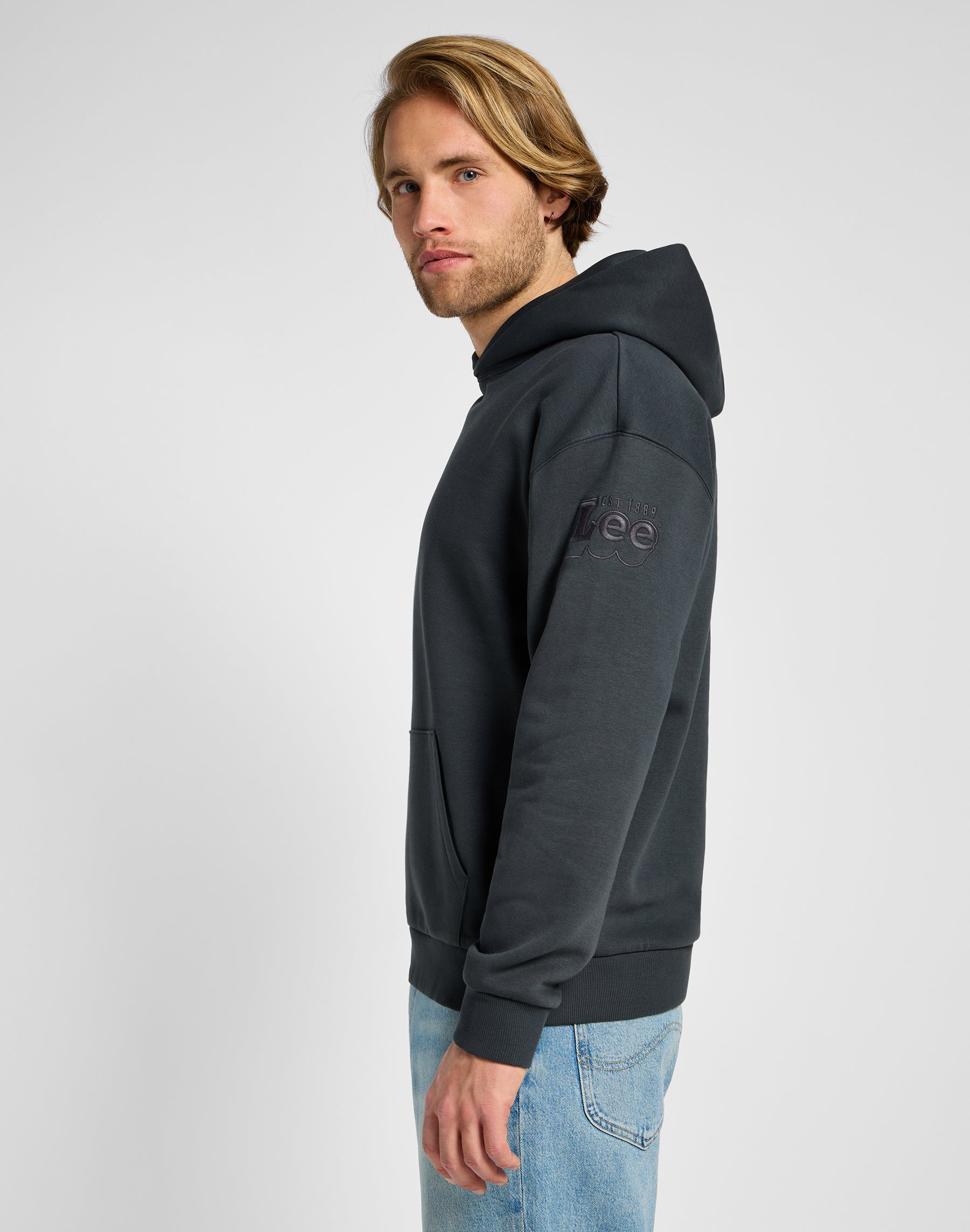 Core Relaxed Hoodie en Washed Black Sweat à capuche Lee   