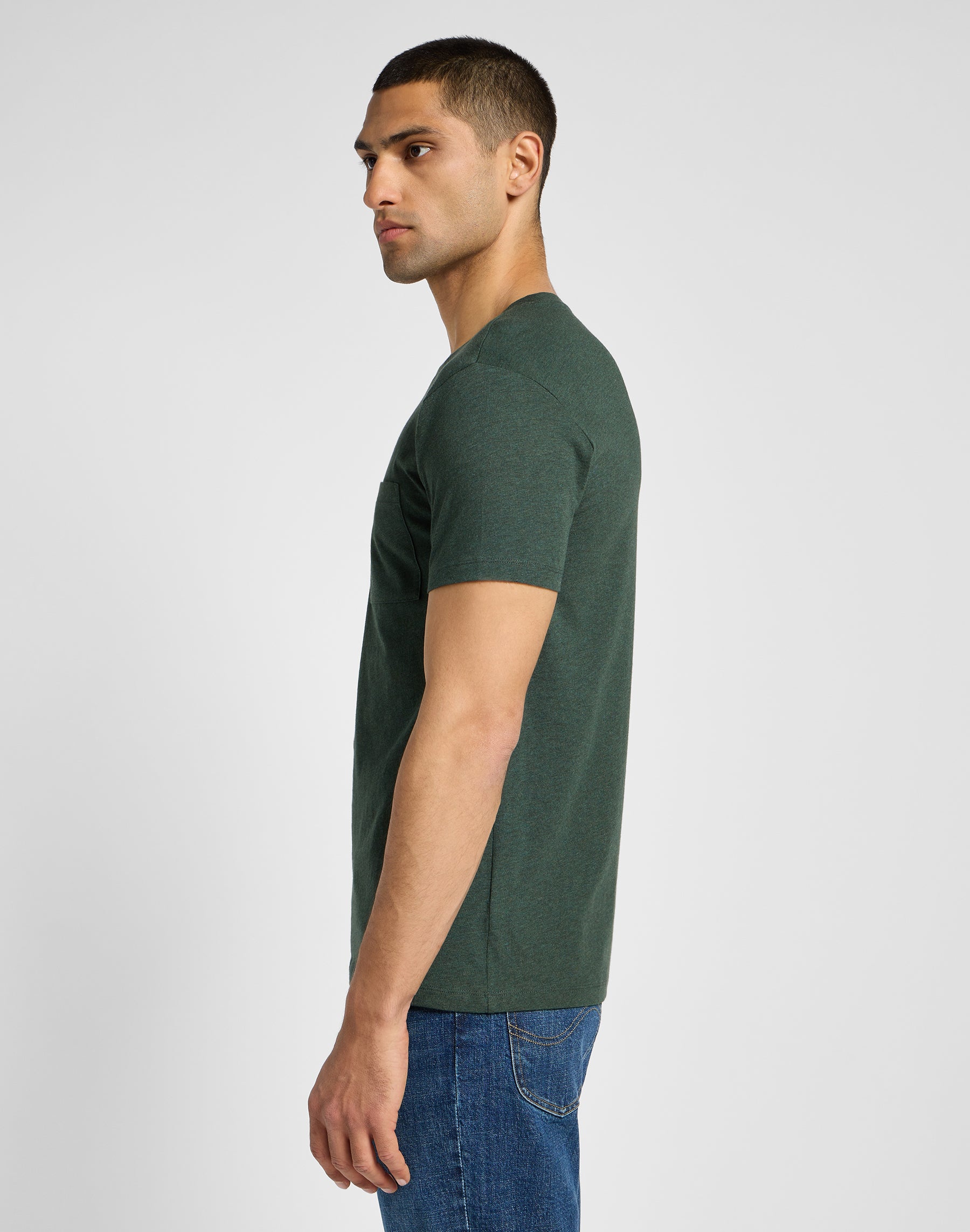 Ultimate Pocket Tee in Olive Night T-shirts Lee   