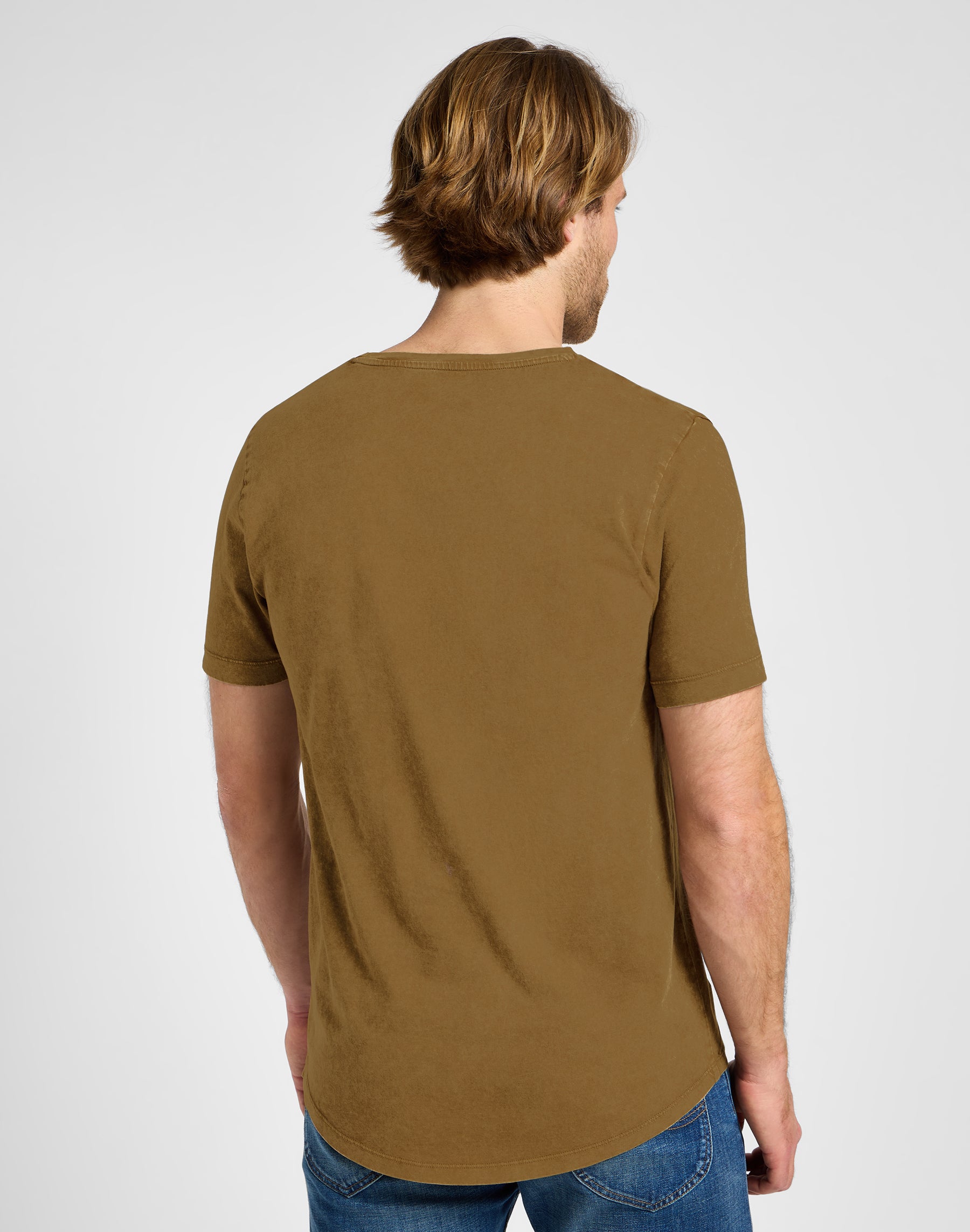 Shaped Tee dans T-shirts Buffalo Lee   