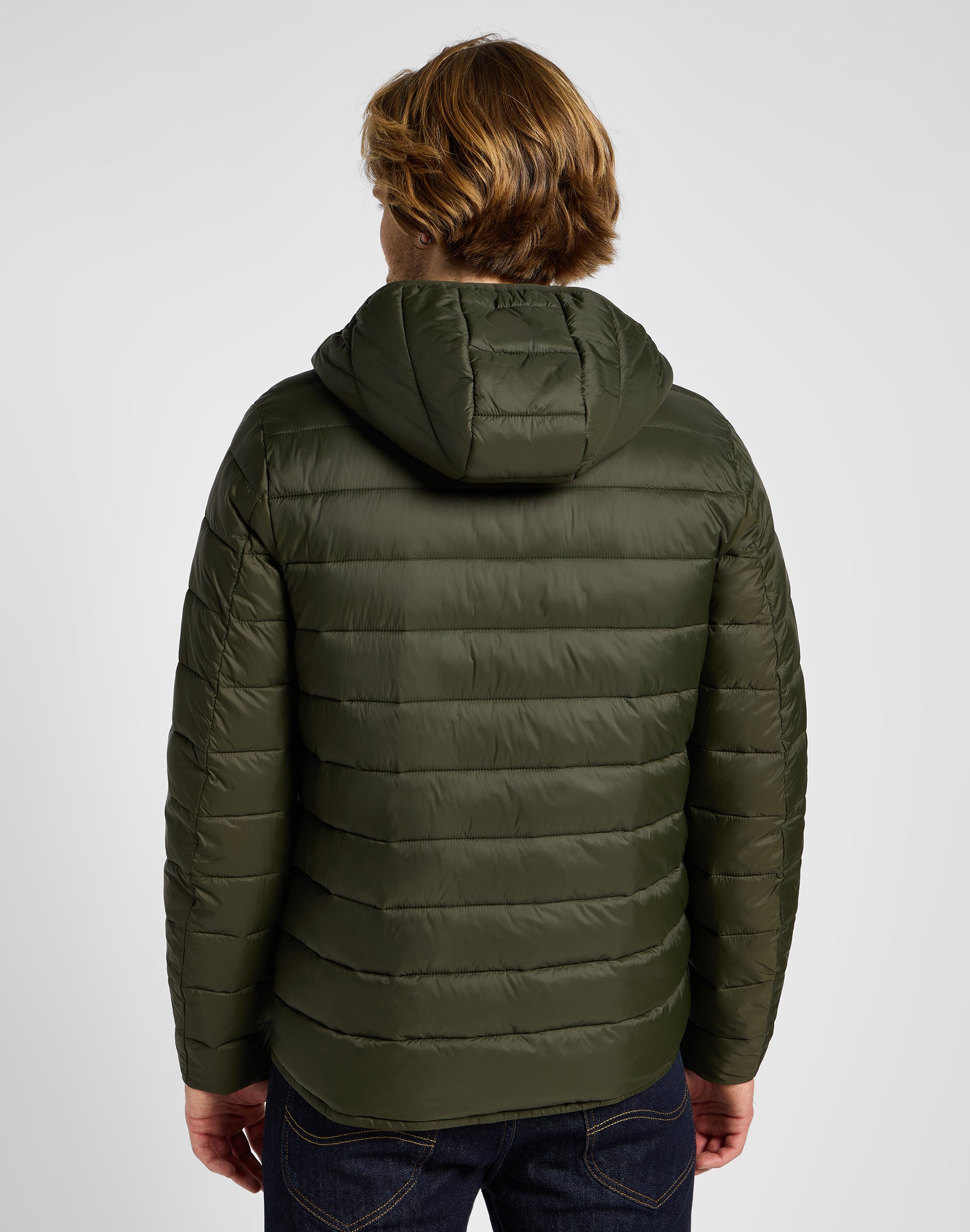 Light Puffer Jacket in Olive Night Vestes Lee   