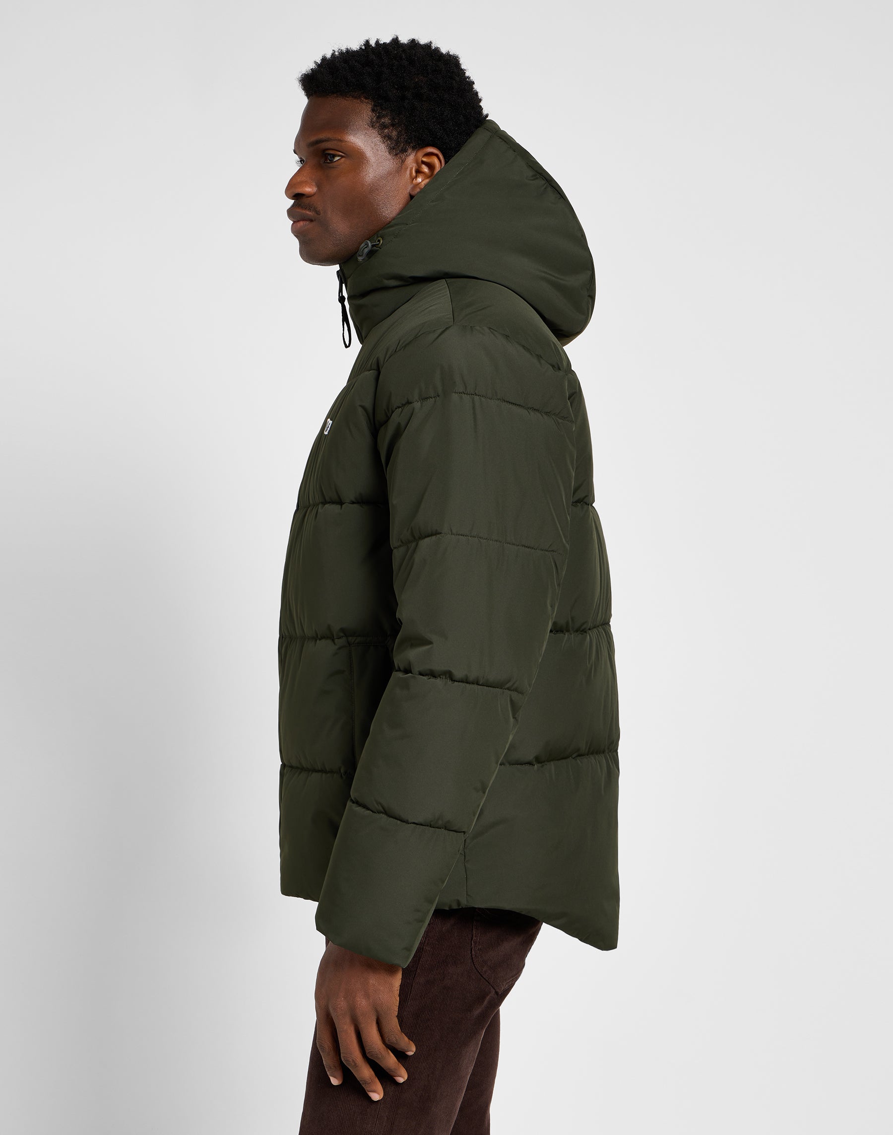 Puffer Jacket in Olive Night Vestes Lee   