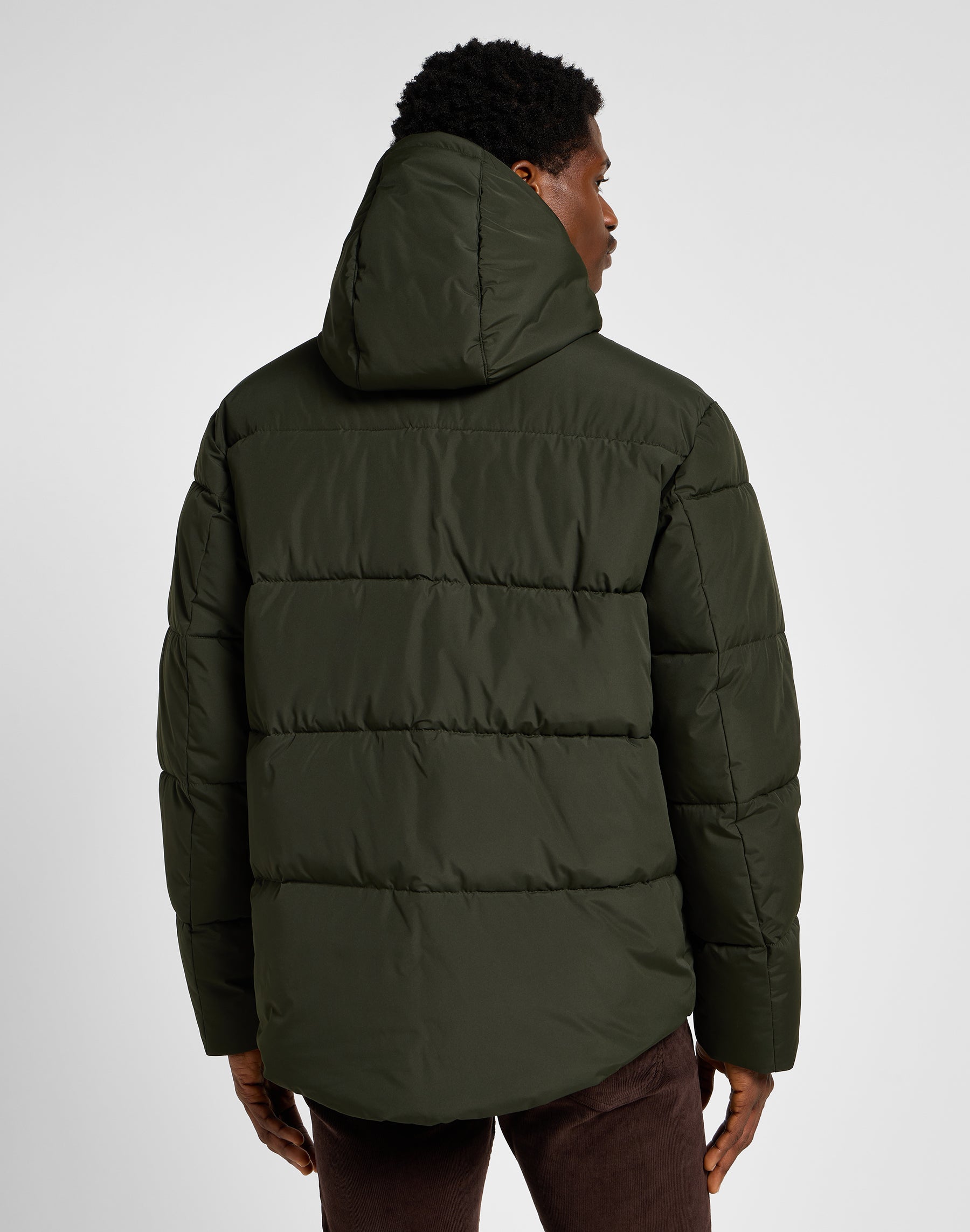 Puffer Jacket in Olive Night Vestes Lee   