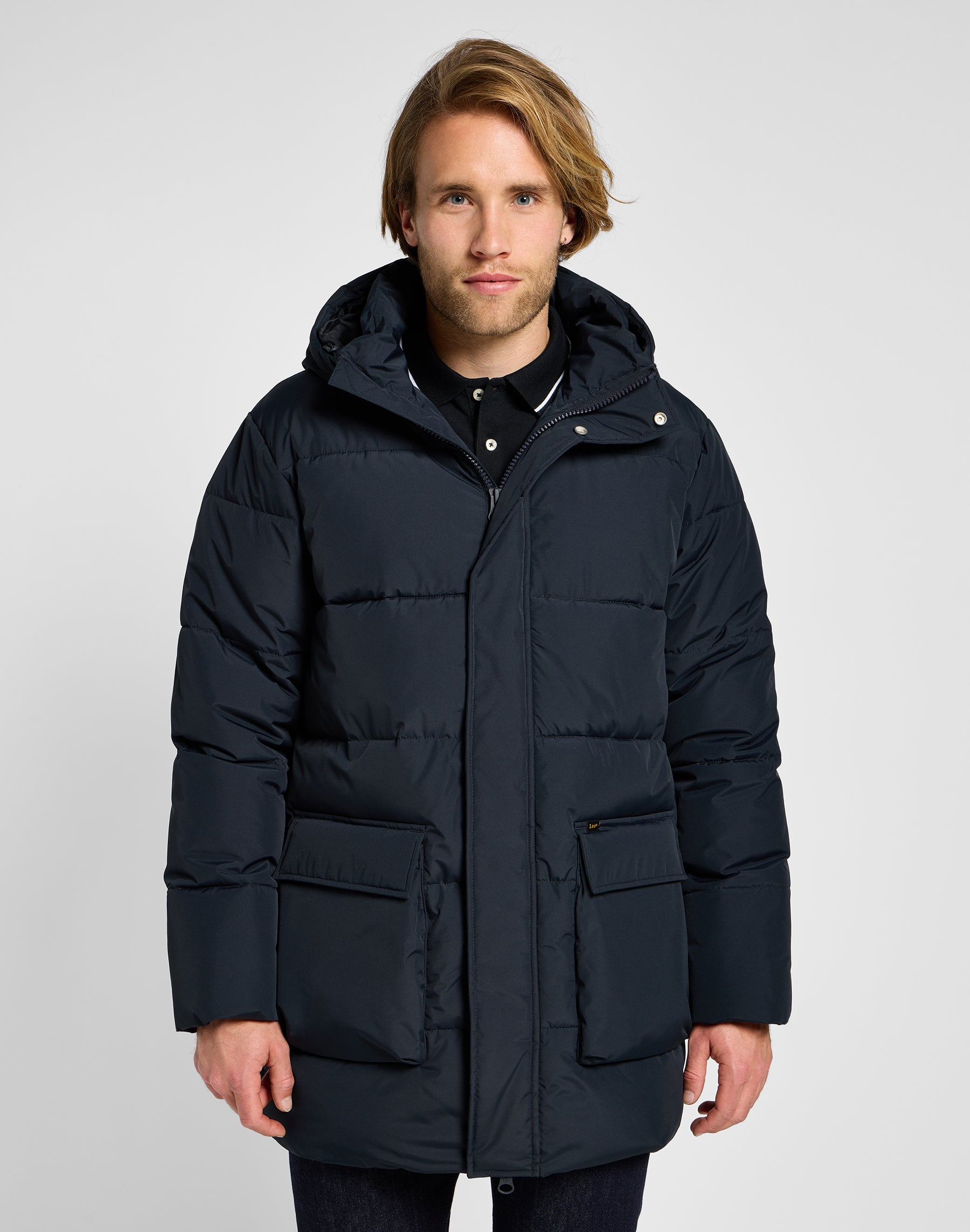 Long Puffer Jacket in Black Vestes Lee   