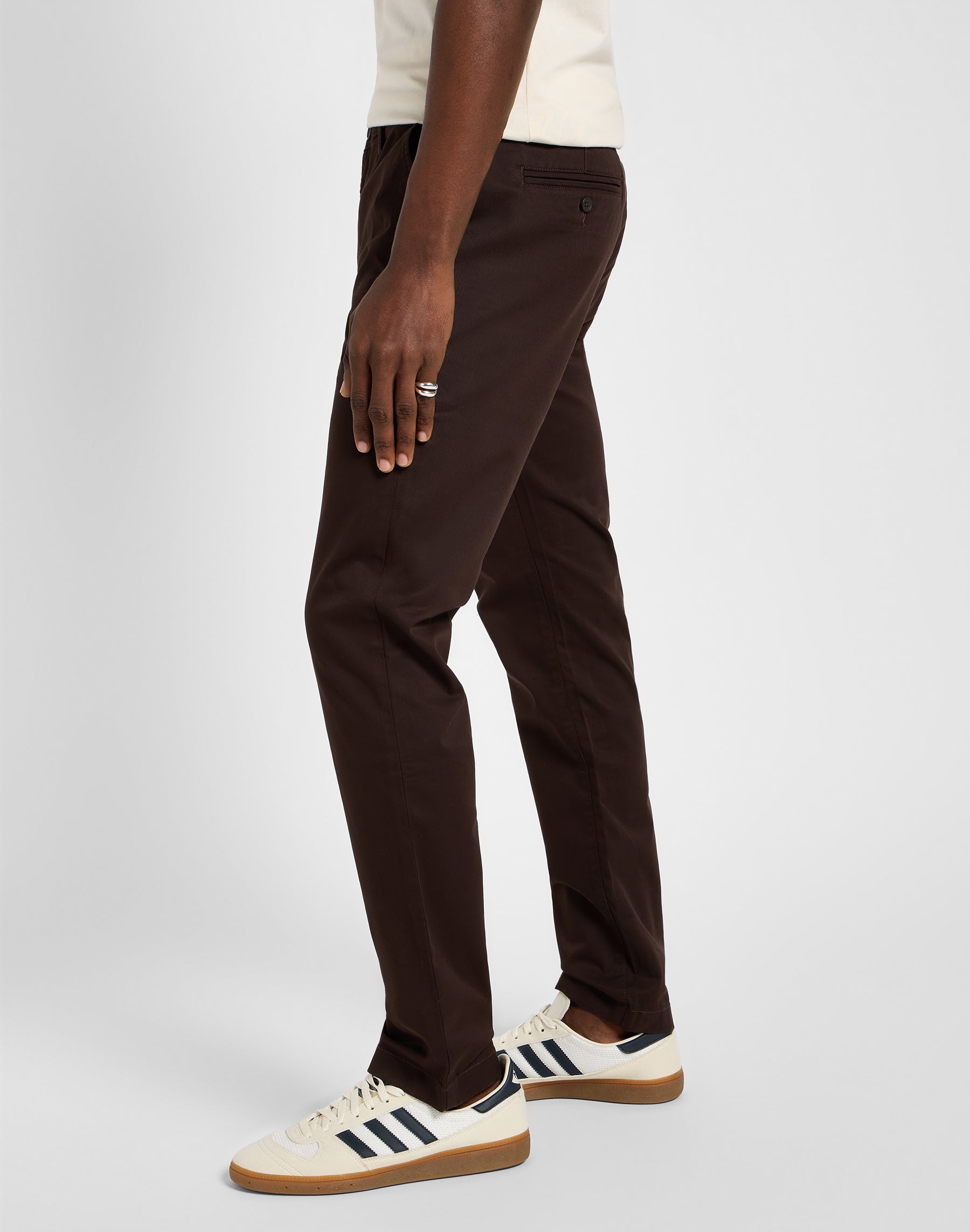 Slim Chino dans Pantalon Espresso Lee   