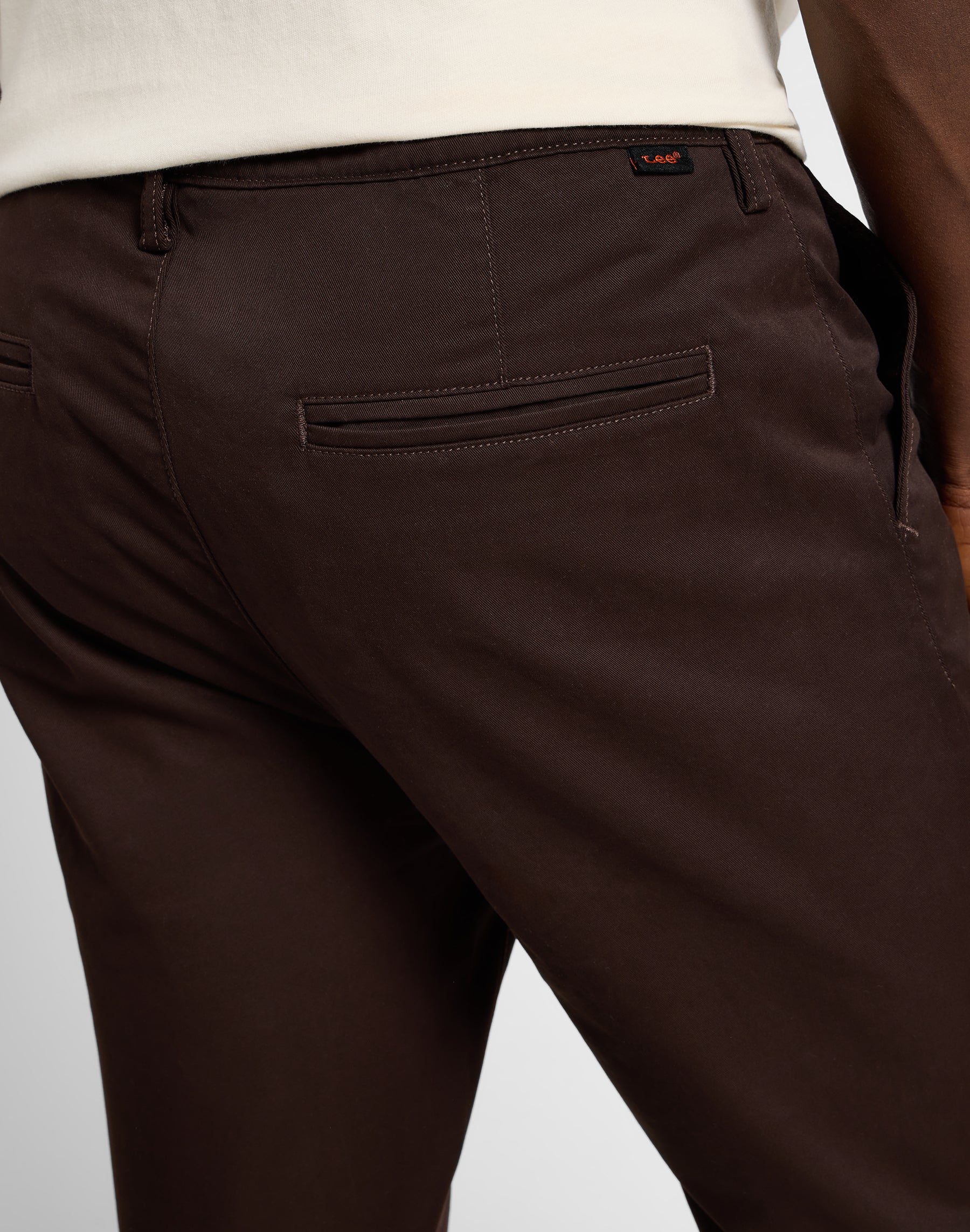 Slim Chino dans Pantalon Espresso Lee   