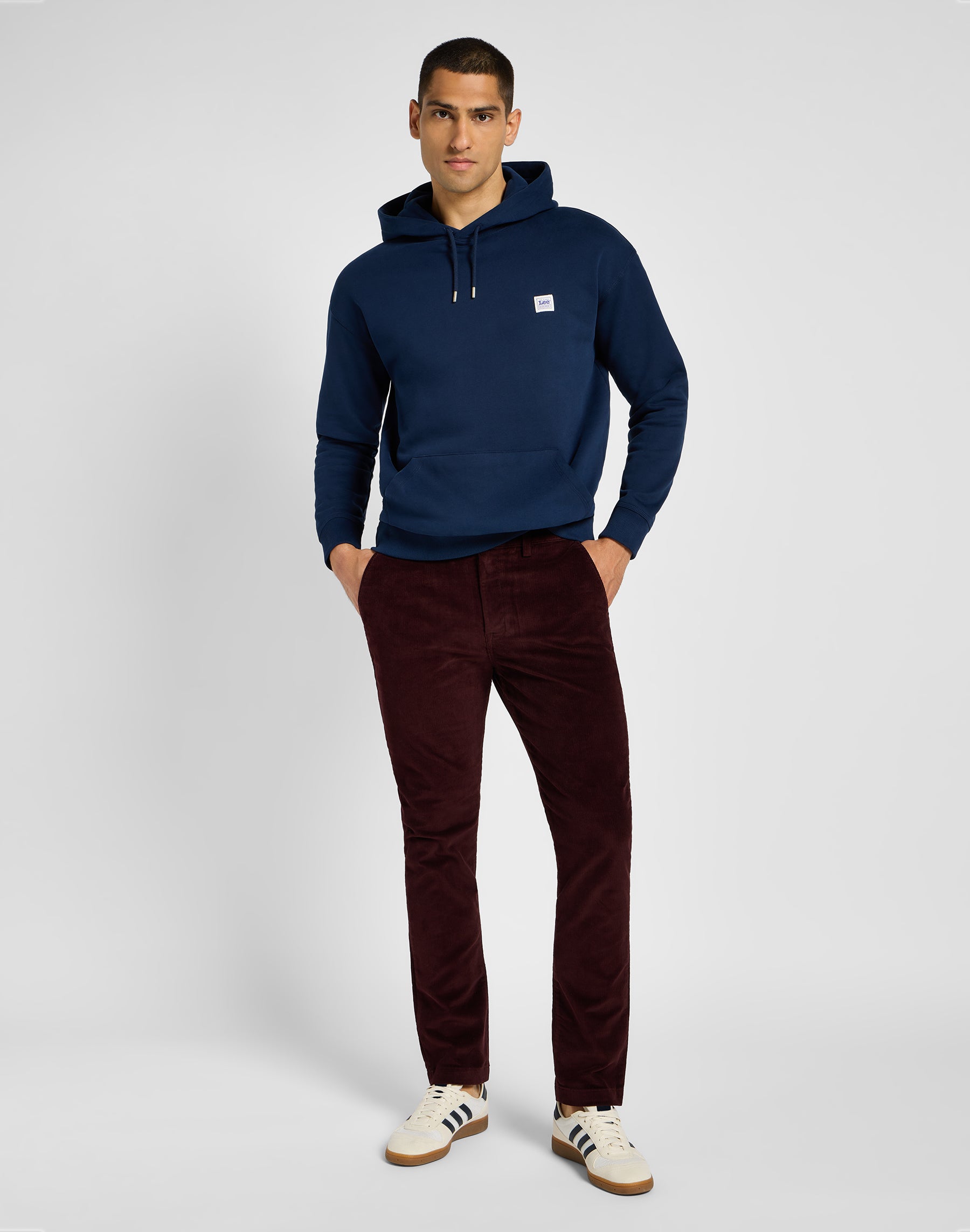 Slim Chino en pantalon Velvet Beet Lee   