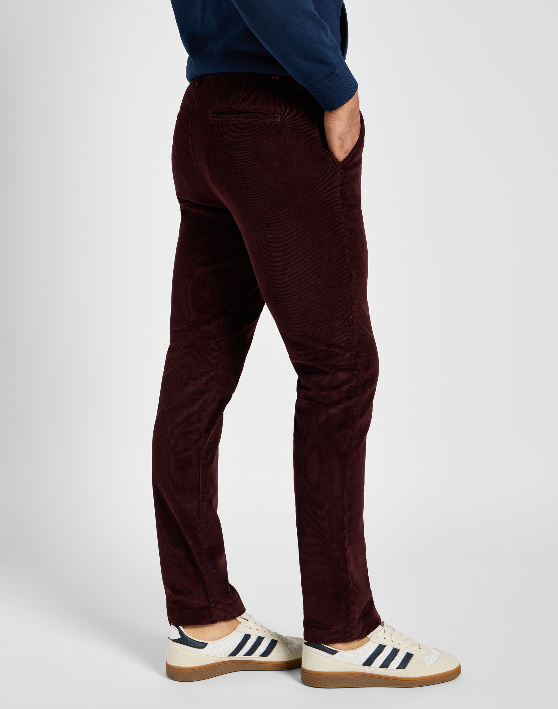 Slim Chino en pantalon Velvet Beet Lee   