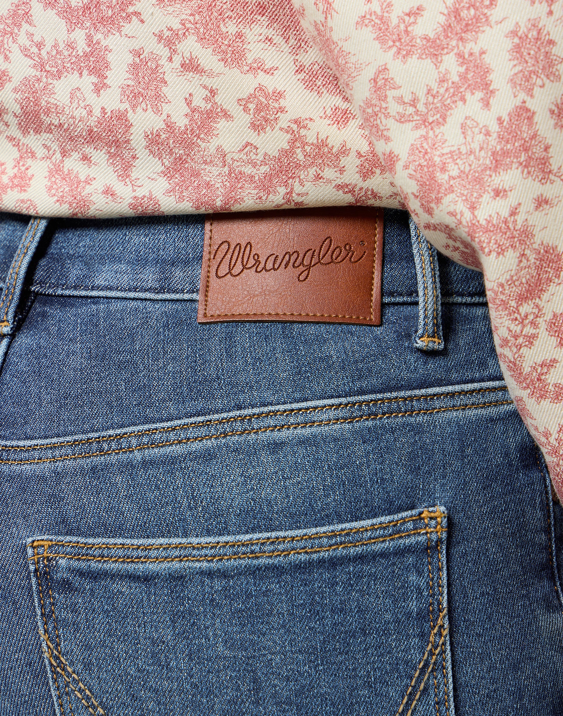 Slim en denim smokey Jeans Wrangler   