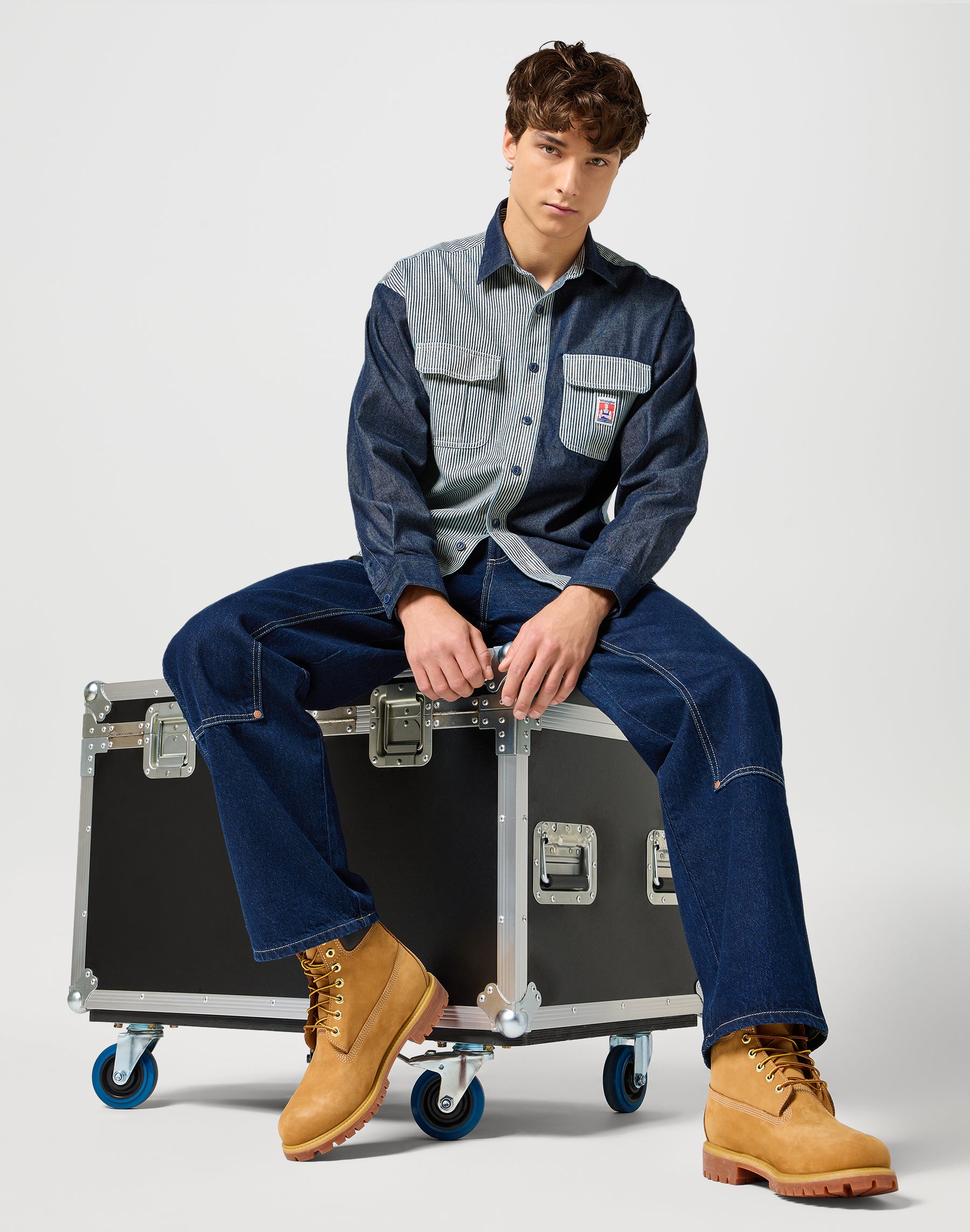 Casey Colorblock Shirt in Mixed Denim Chemises Wrangler   