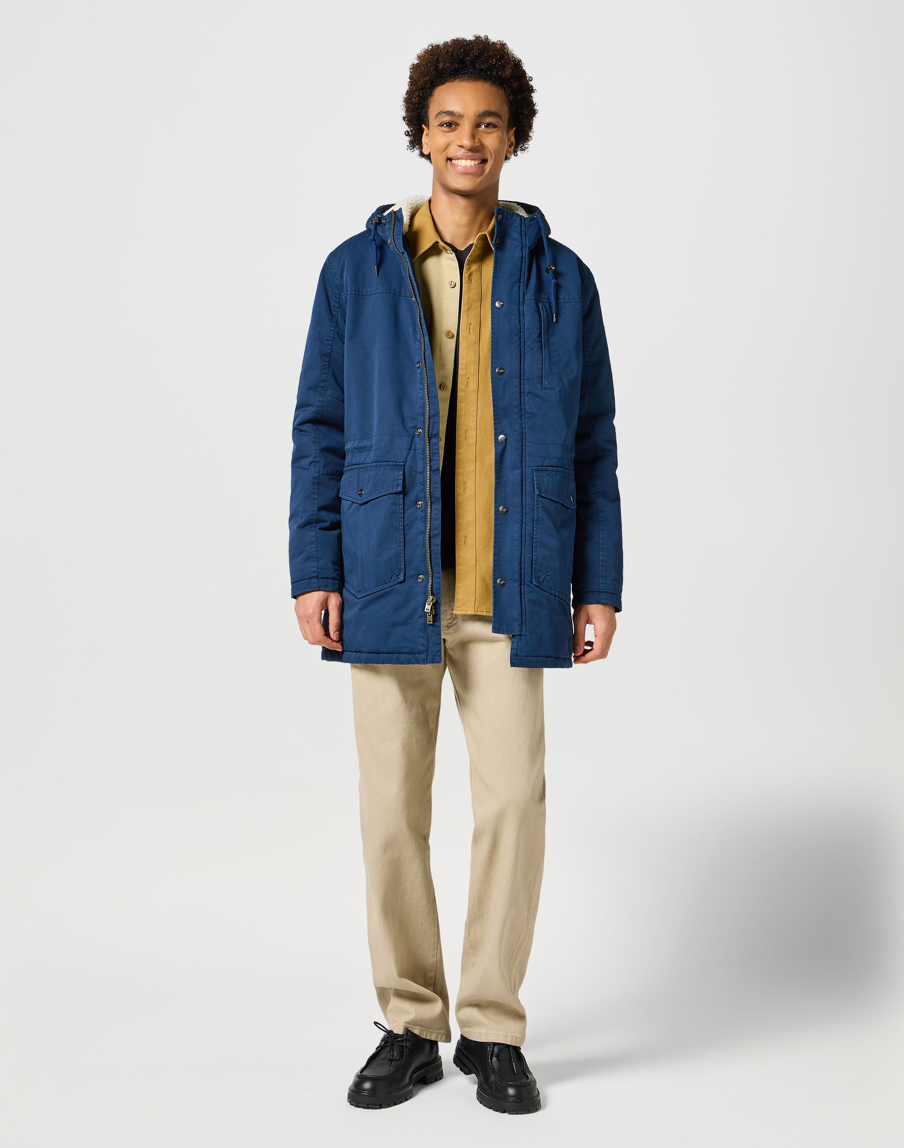 Casey Colorblock Shirt in Monks Robe Chemises Wrangler   