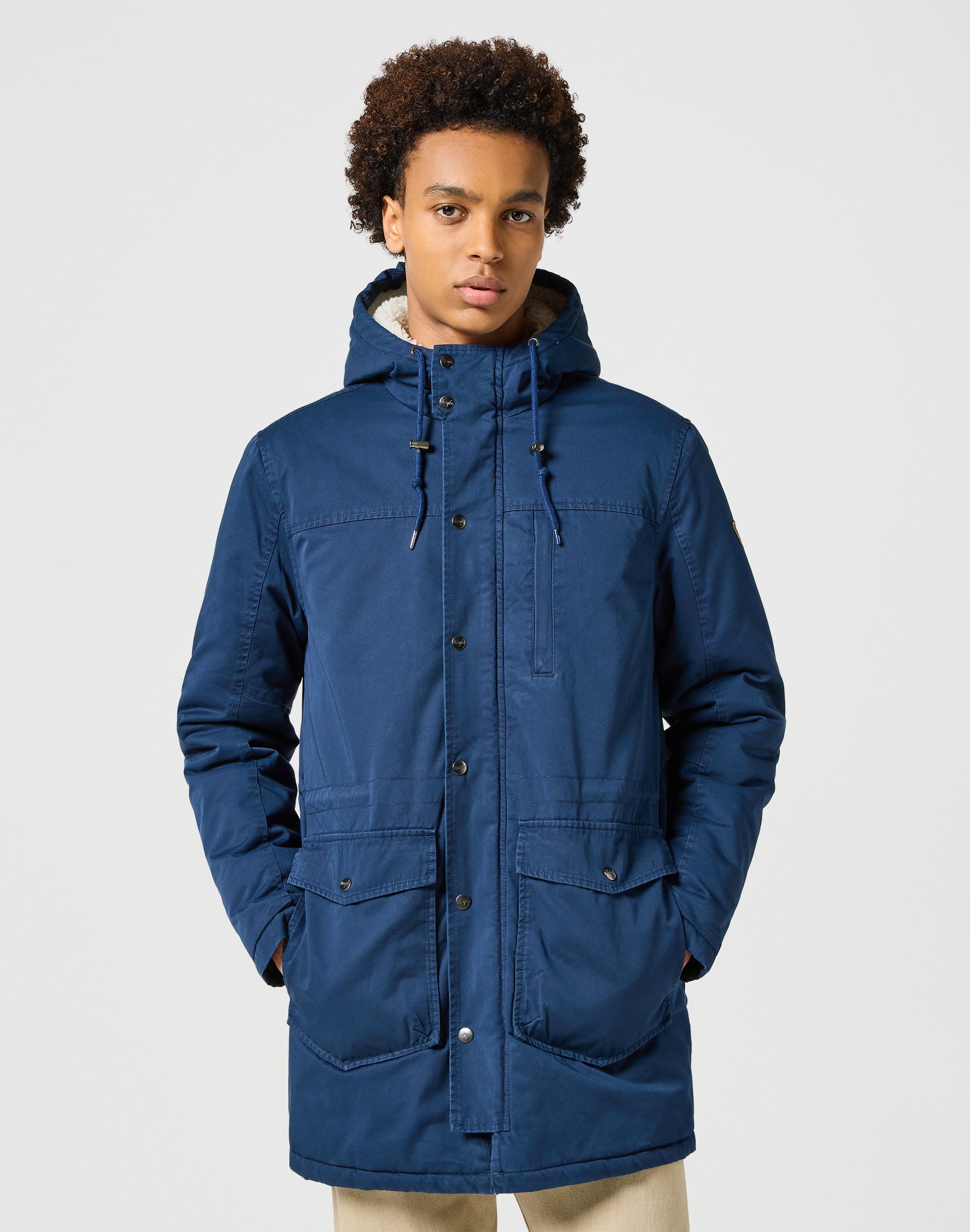 Heavy Puffer Jacket in Navy Vestes Wrangler   