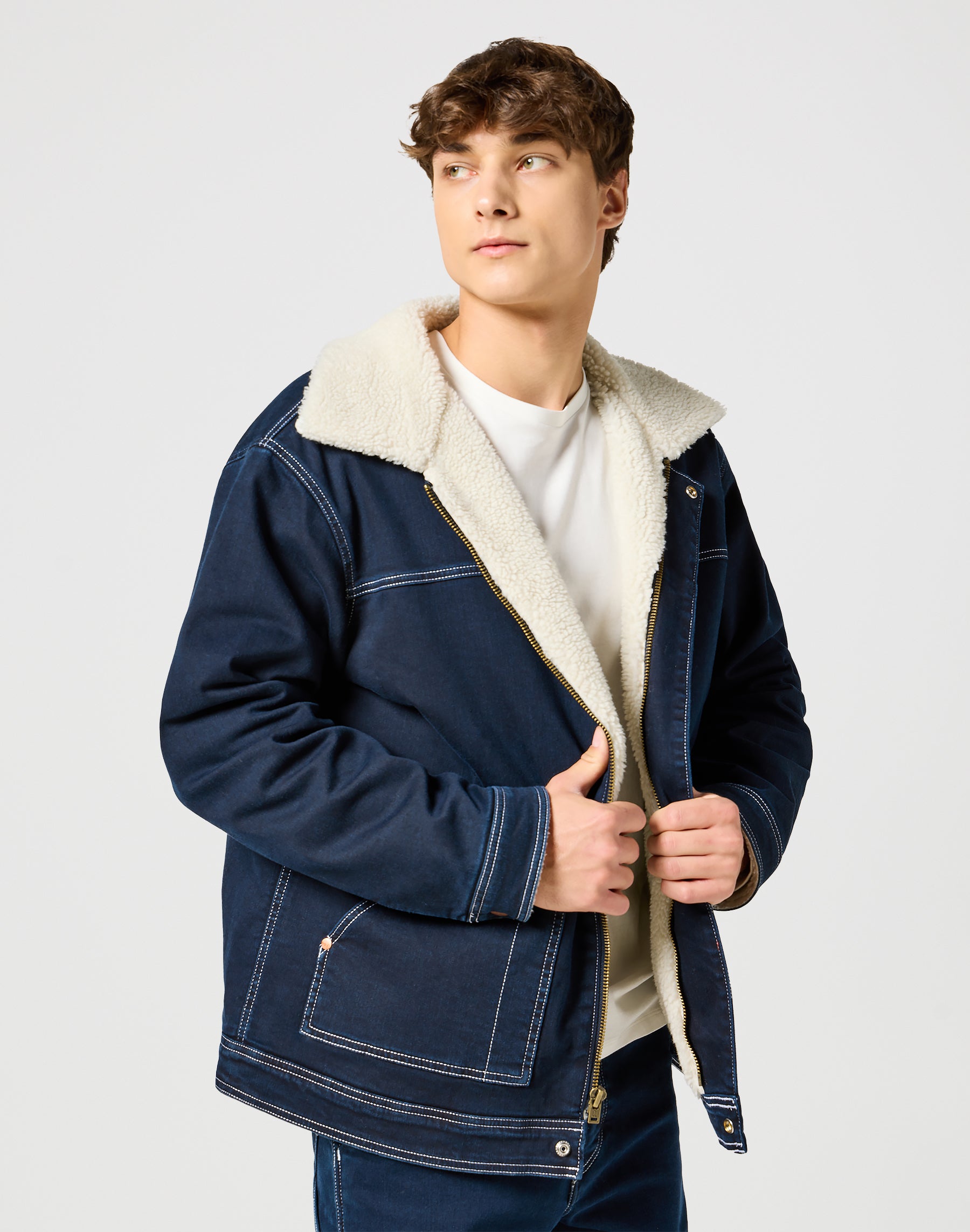 Casey Sherpa Jacket in Midnight Vestes Wrangler   