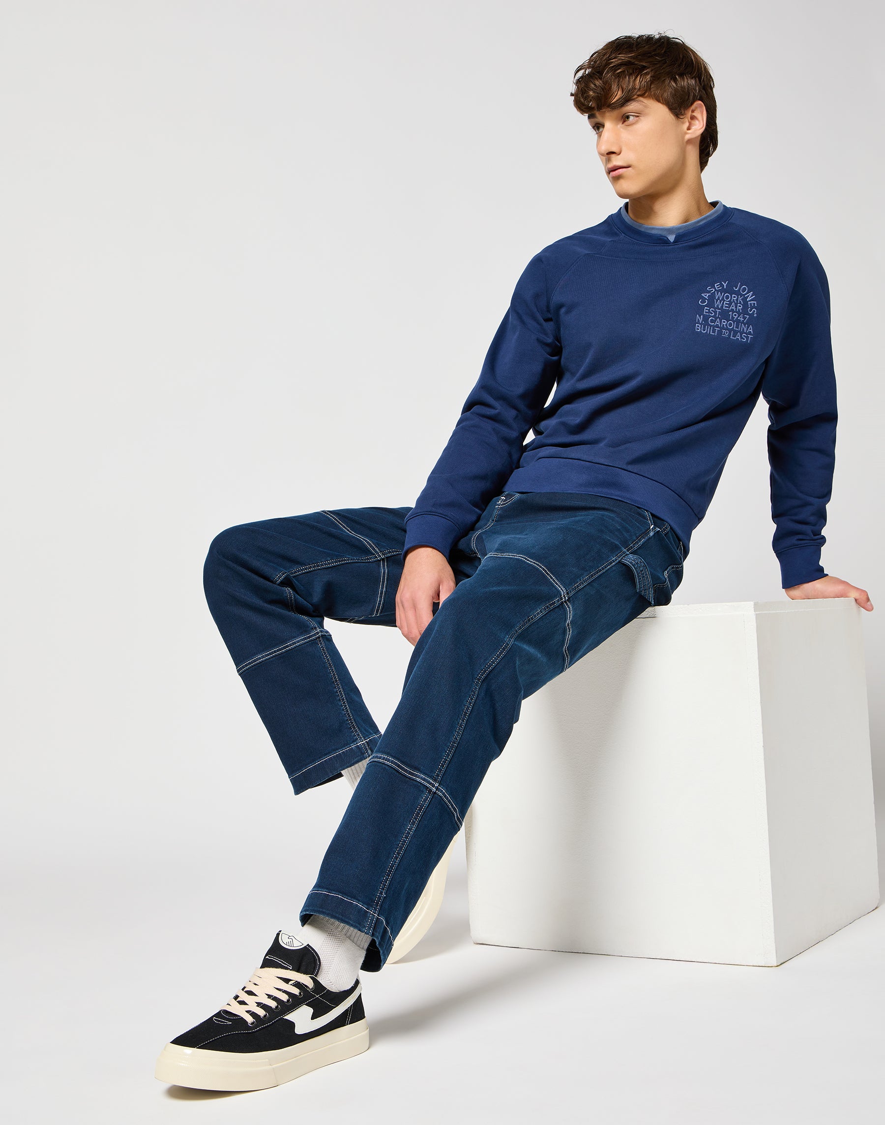 Casey Jones Sweatshirt en bleu marine Sweatshirts Wrangler   