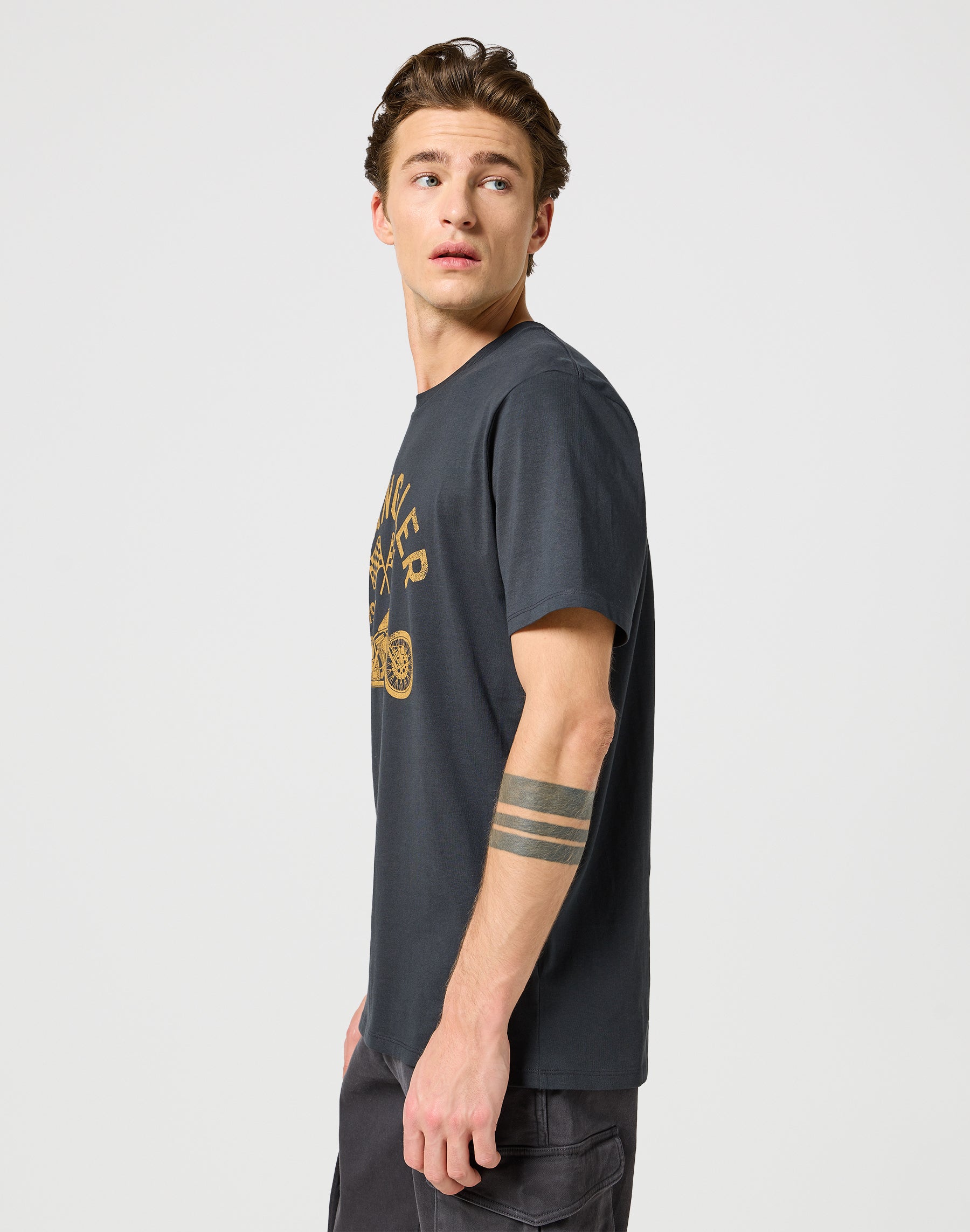 Americana Tee in Faded Black T-shirts Wrangler   