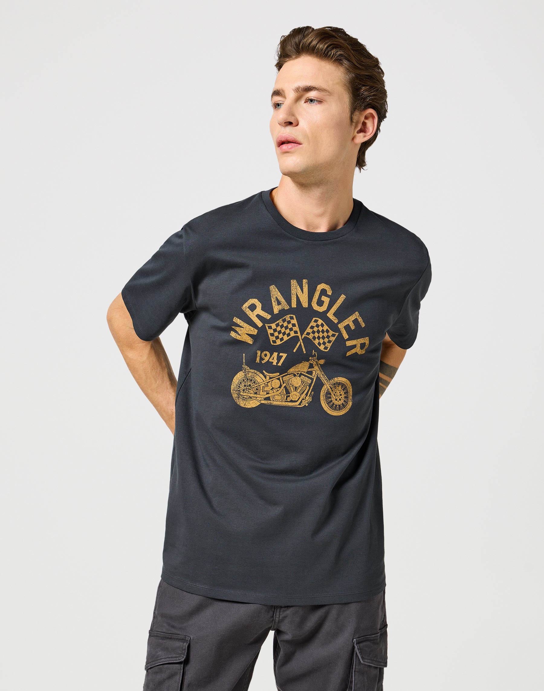 Americana Tee in Faded Black T-shirts Wrangler   