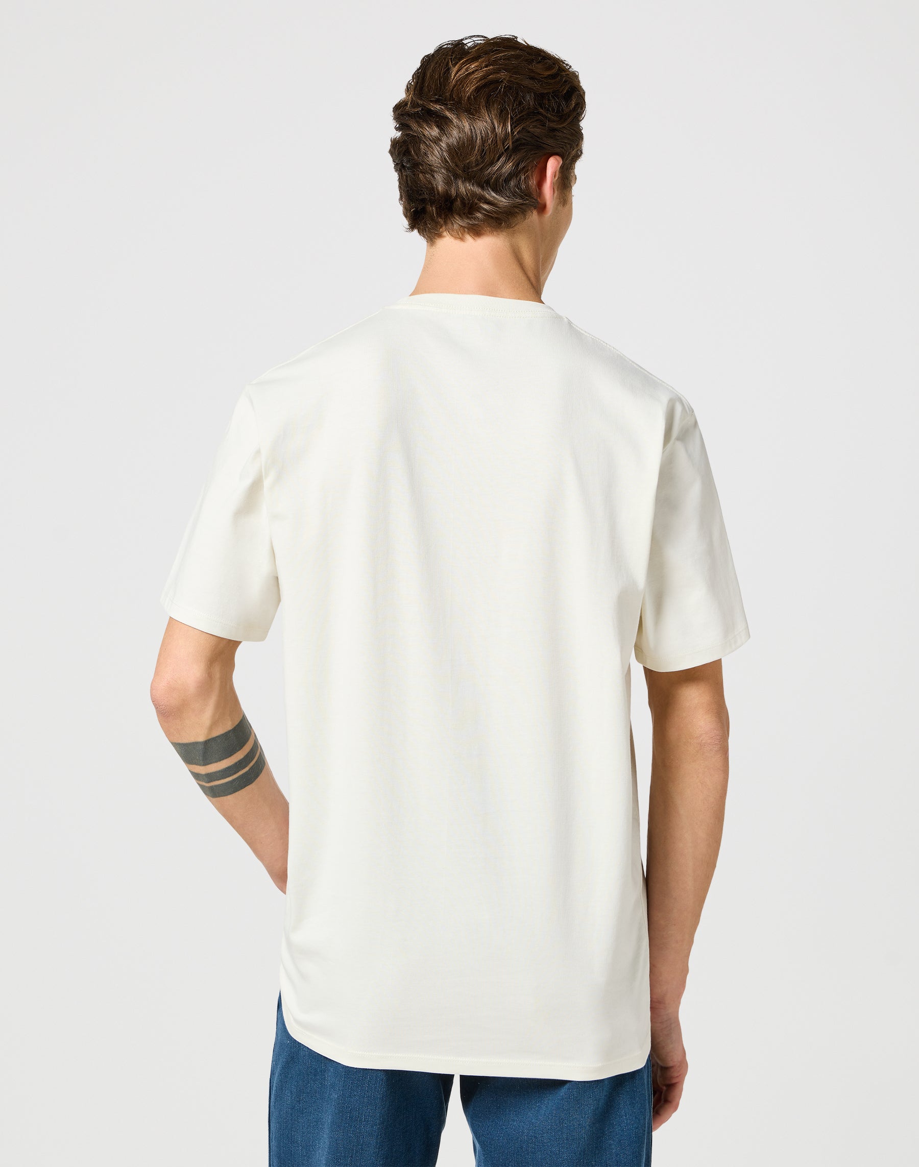 Americana Tee in Vintage White T-shirts Wrangler   