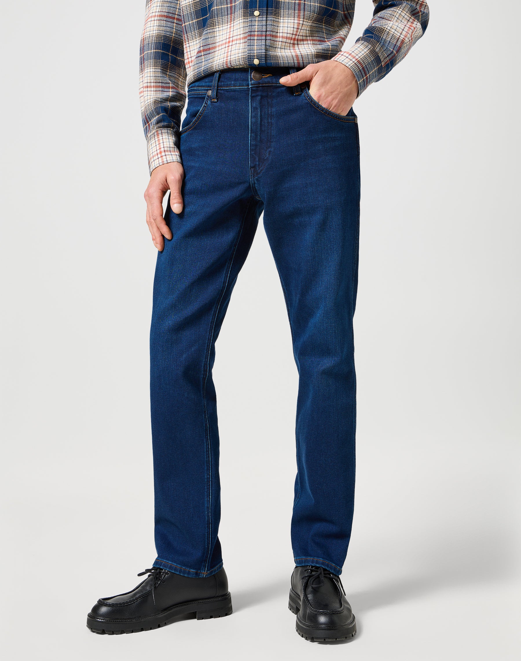 Greensboro in Sunset Rinse Jeans Wrangler   