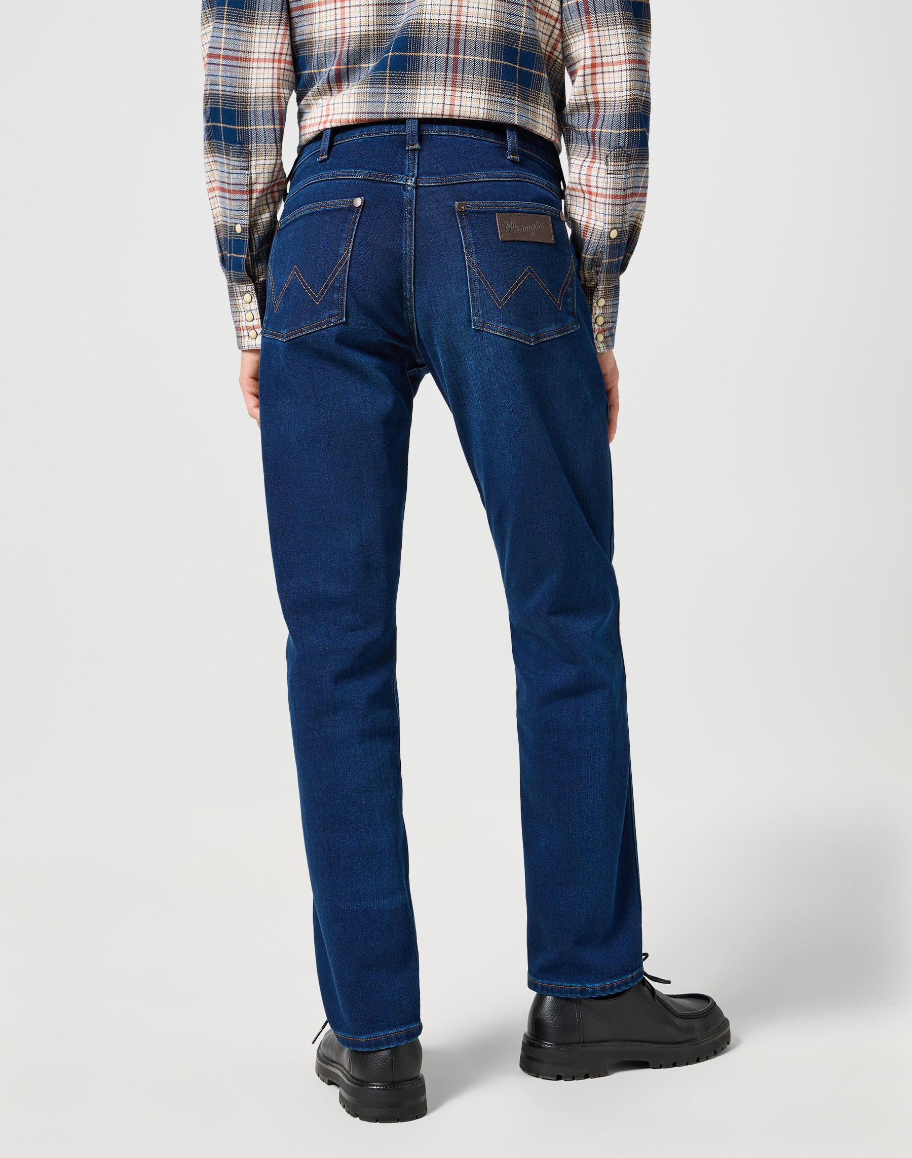 Greensboro in Sunset Rinse Jeans Wrangler   