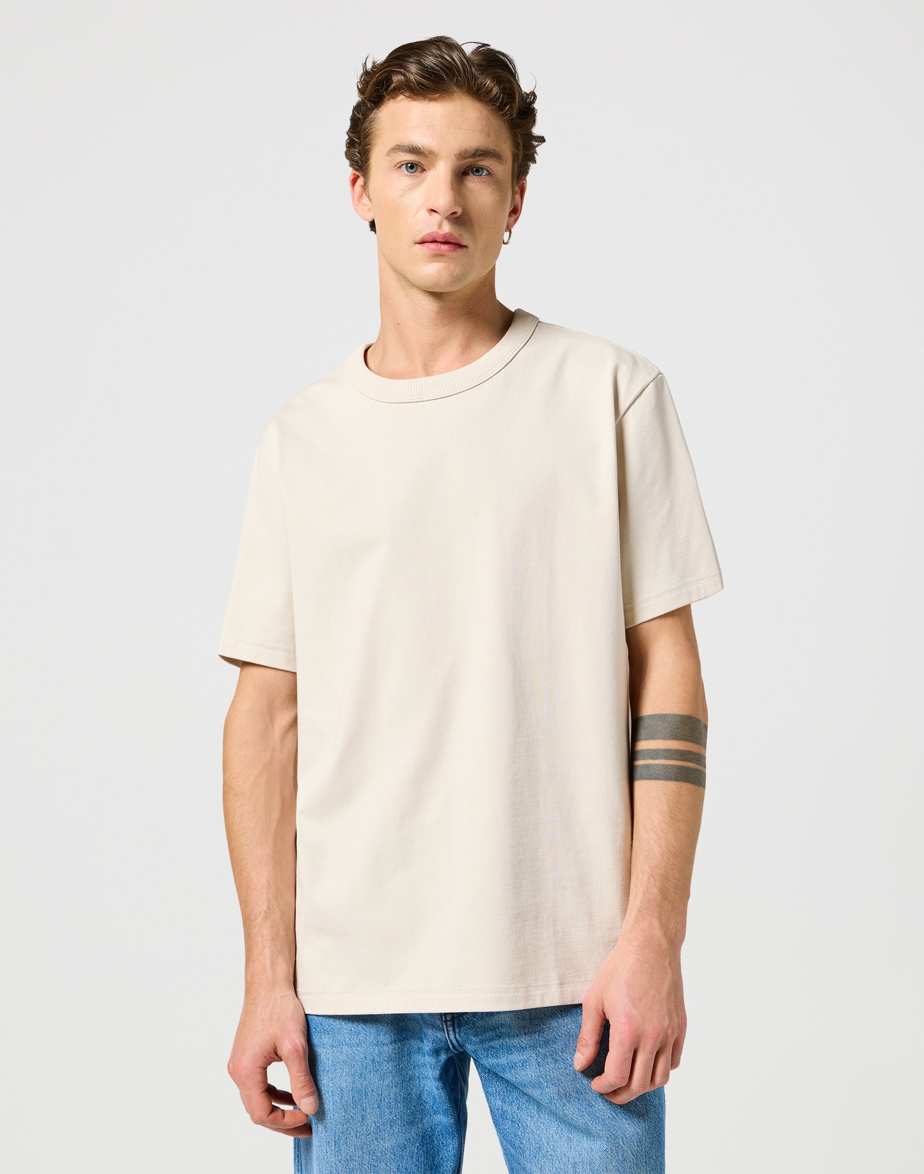 Shortleeves Solid Tee in Vintage White T-shirts Wrangler   