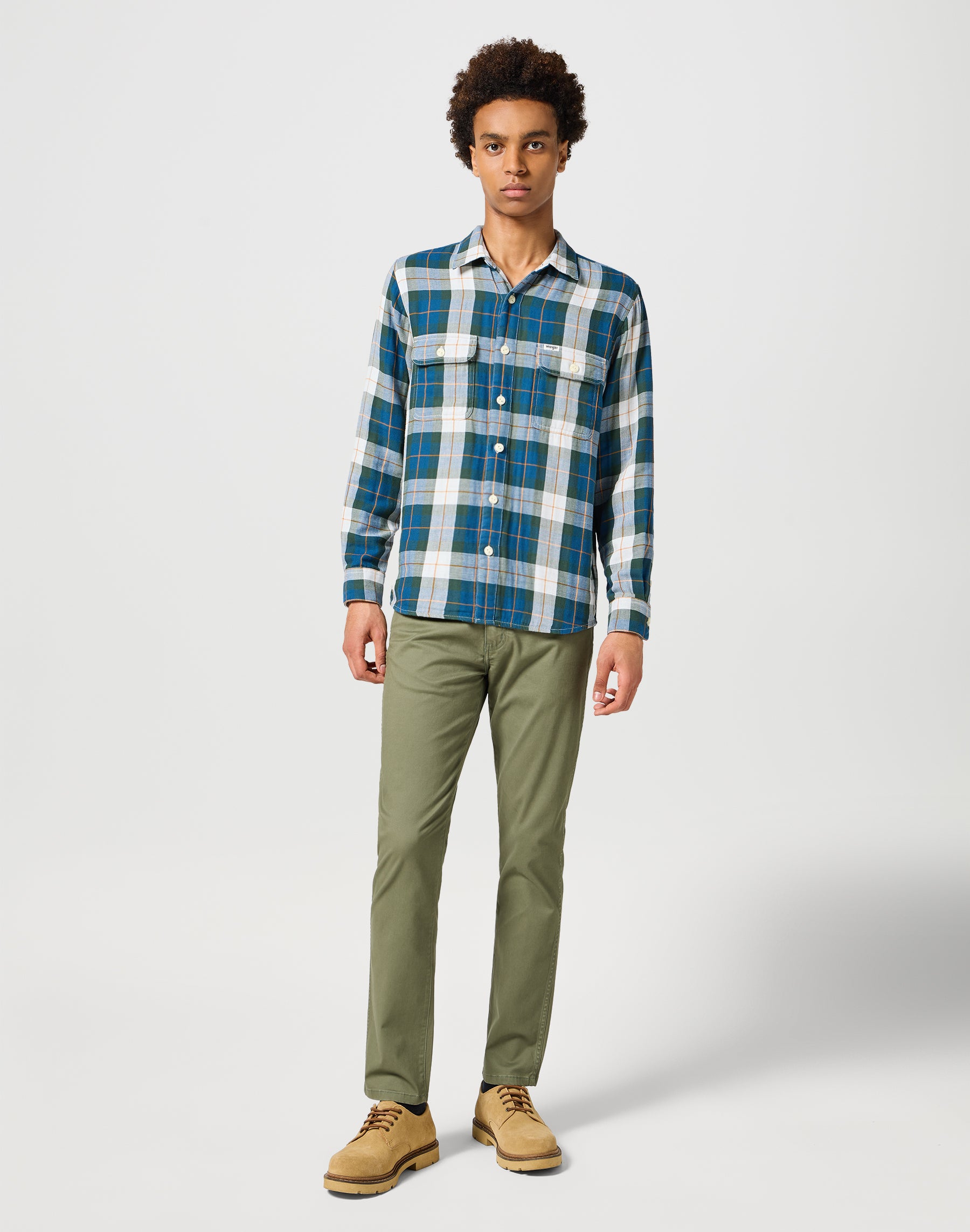 Two Pocket Shirt in Green Chemises Wrangler   