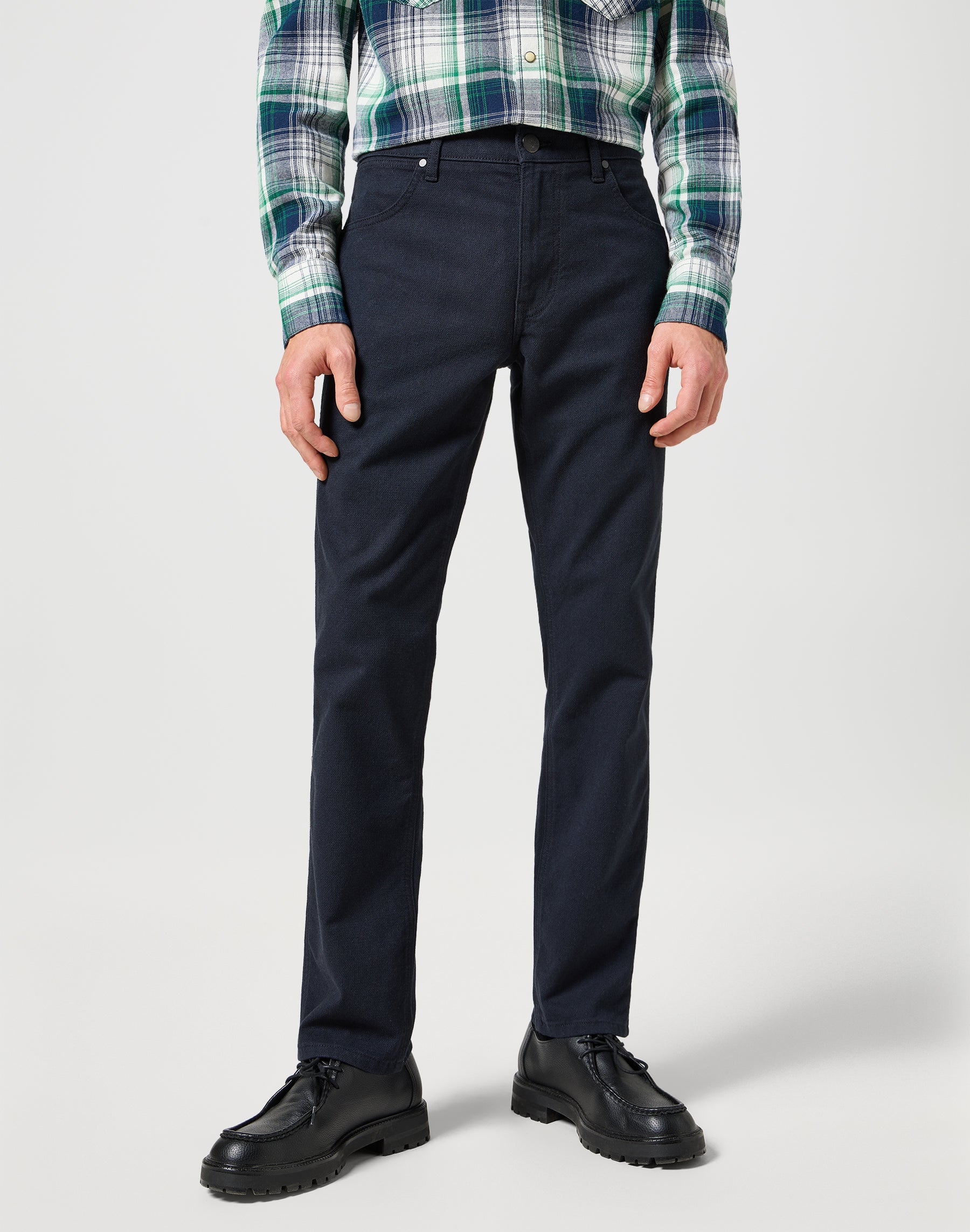 Greensboro in Dark Navy Pantalon Wrangler   