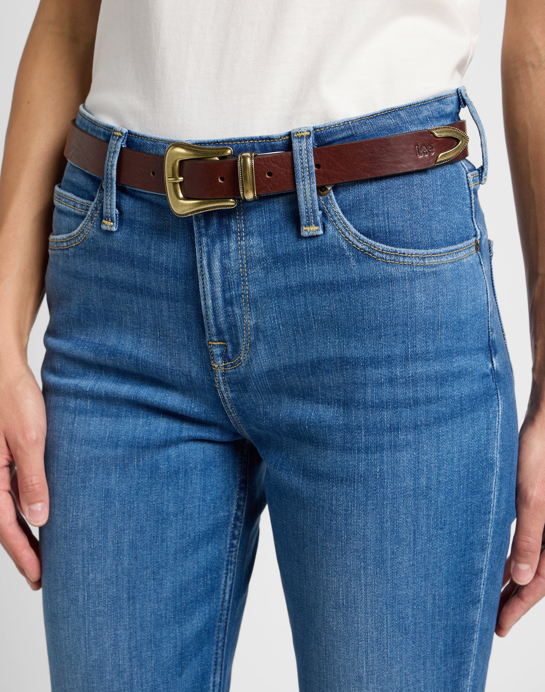 Buckle Belt in Dark Brown Ceinture Lee   