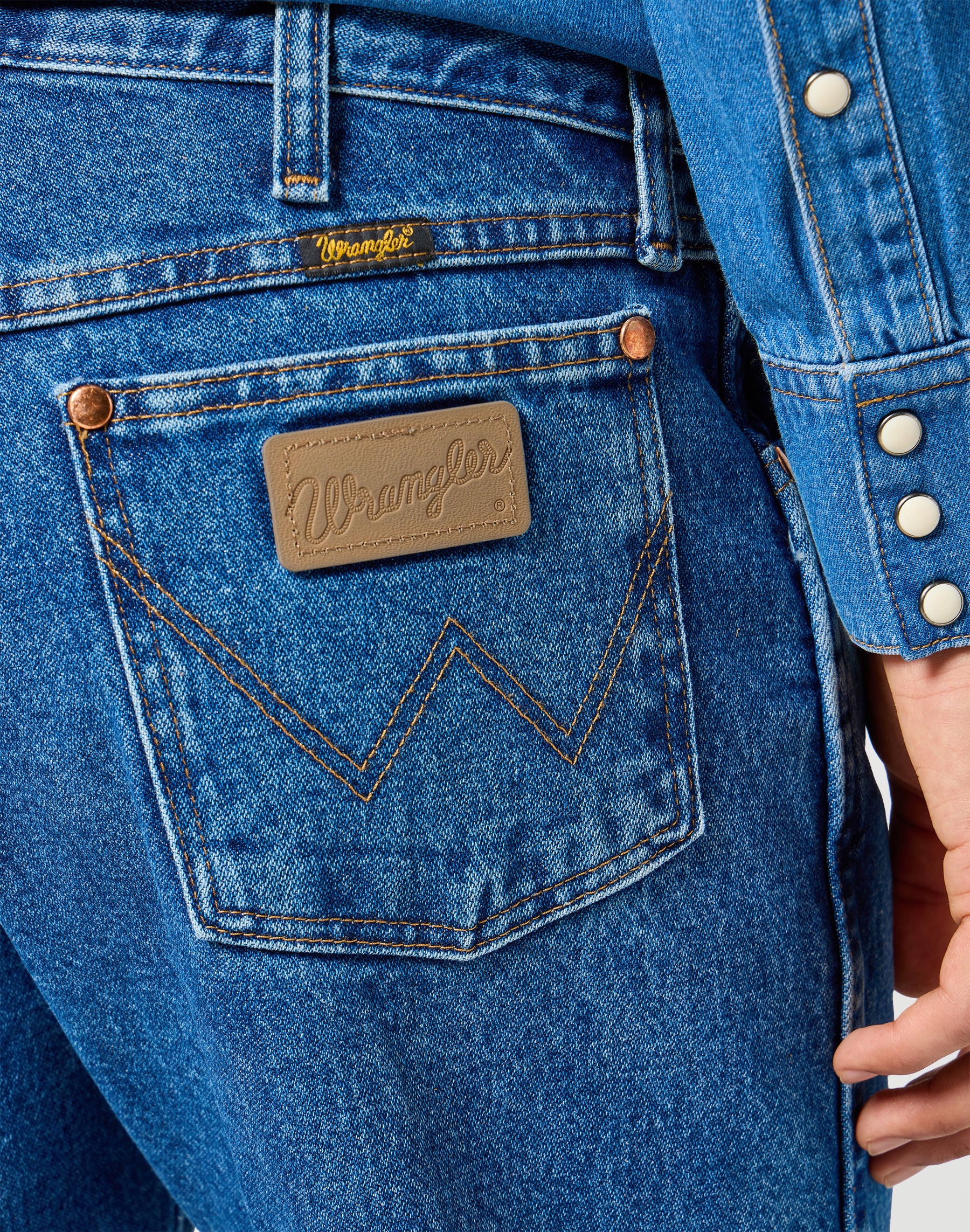 13MWZ en jean délavé Wrangler   