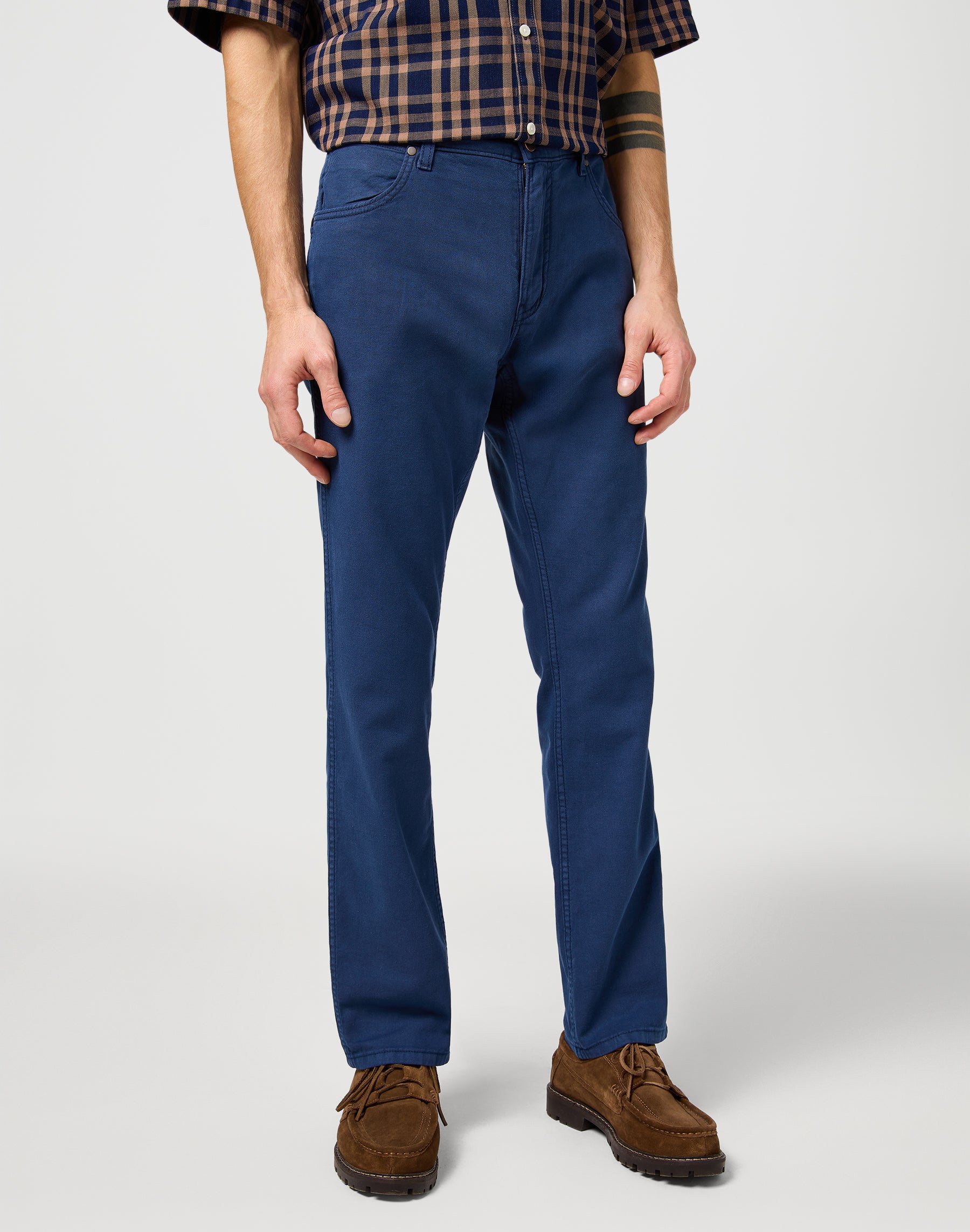 Greensboro in Navy Pantalon Wrangler