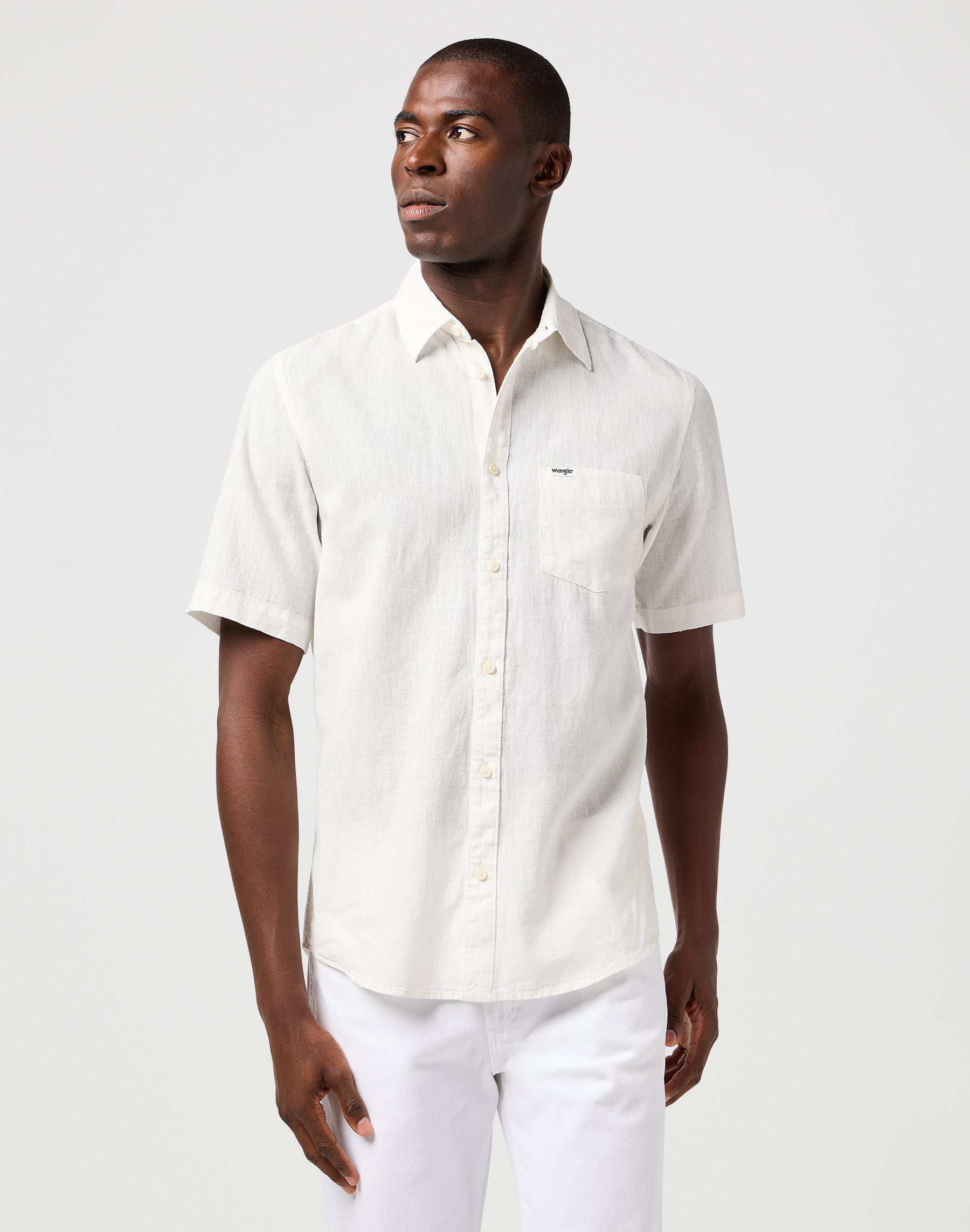 Ss 1 Pkt Shirt in White Chemises Wrangler