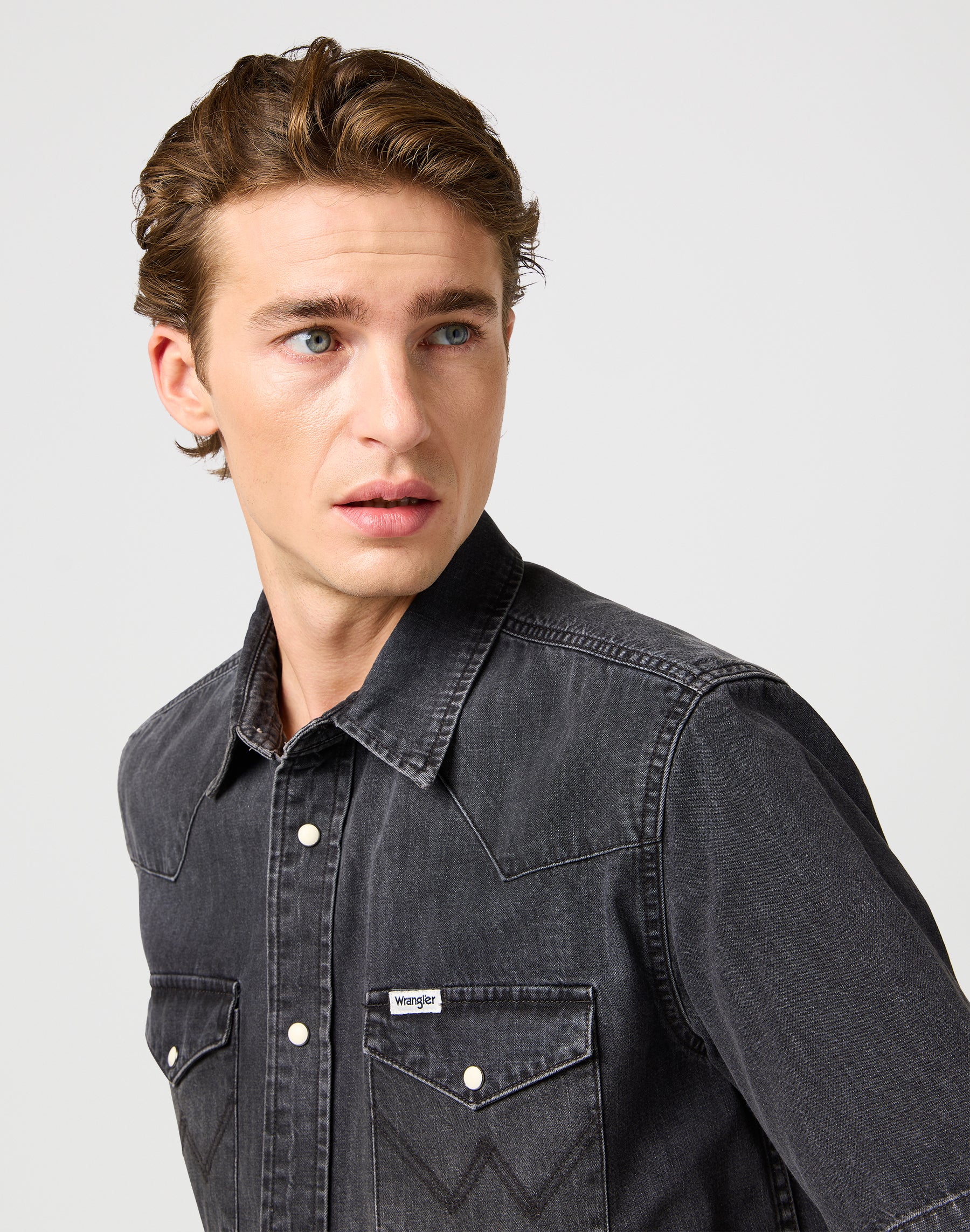 Ss Western Shirt in Enchanted Black Chemises Wrangler